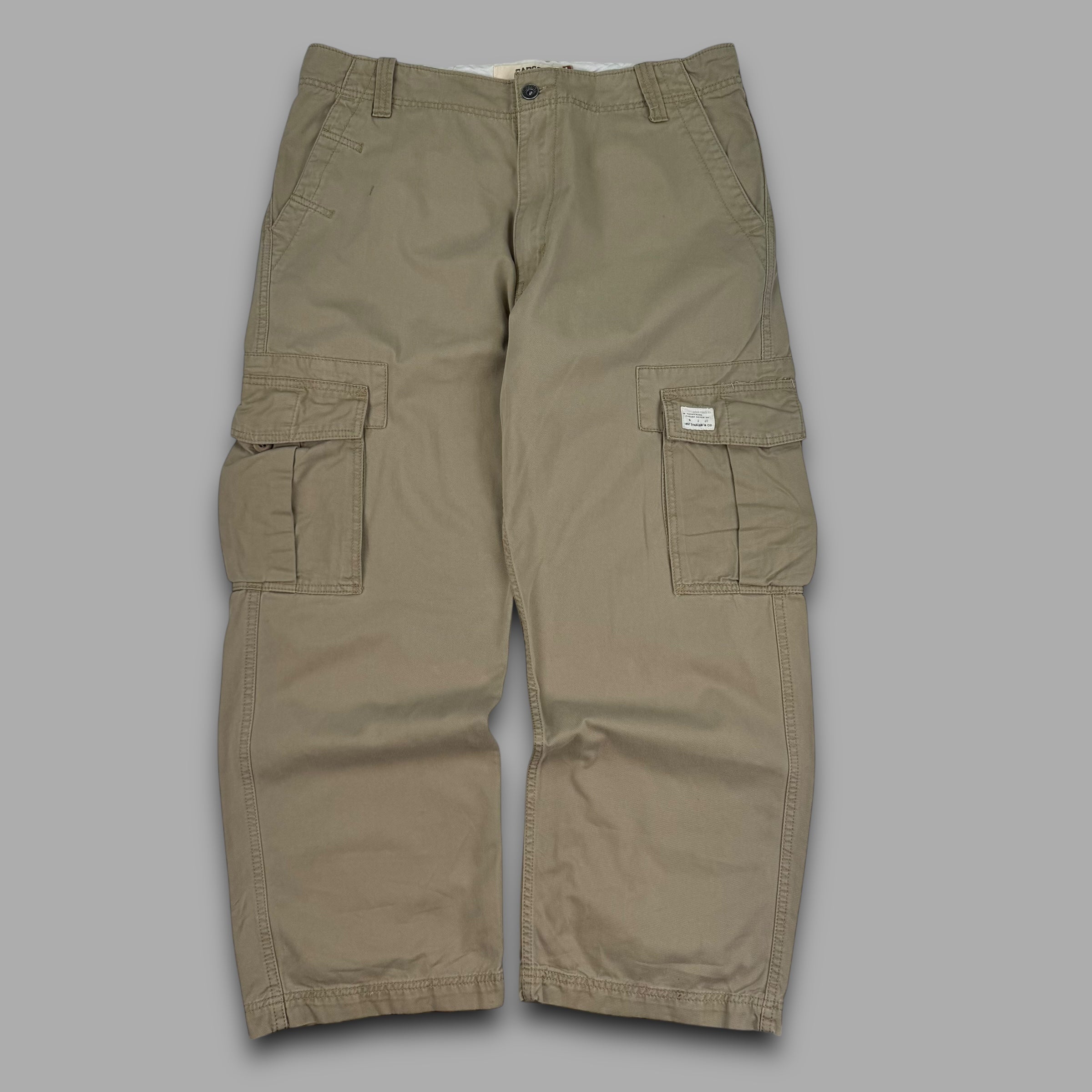 Levi's 2000's baggy wide leg loose fit cargo bottoms (M-L)