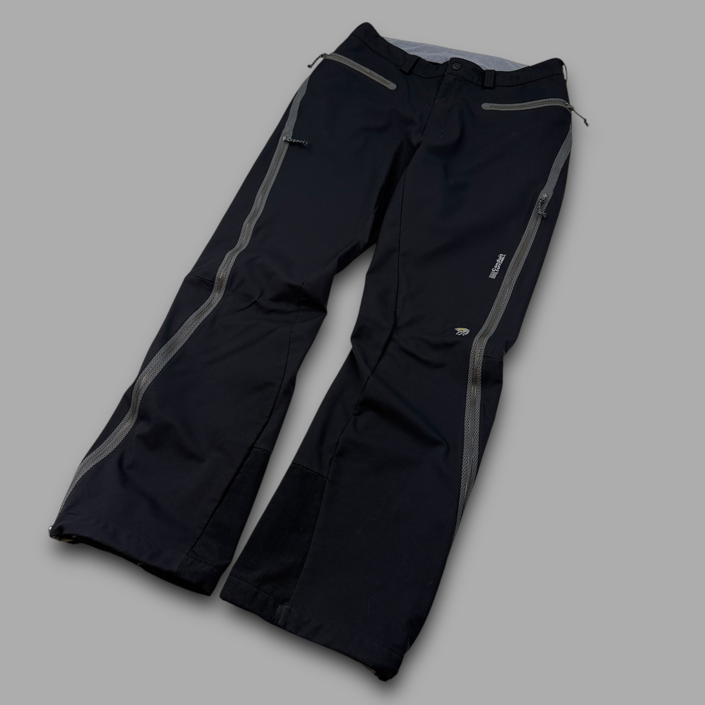 Mountain hardwear 2000's technical taped seams conduit softshell bottoms (S-M) wms