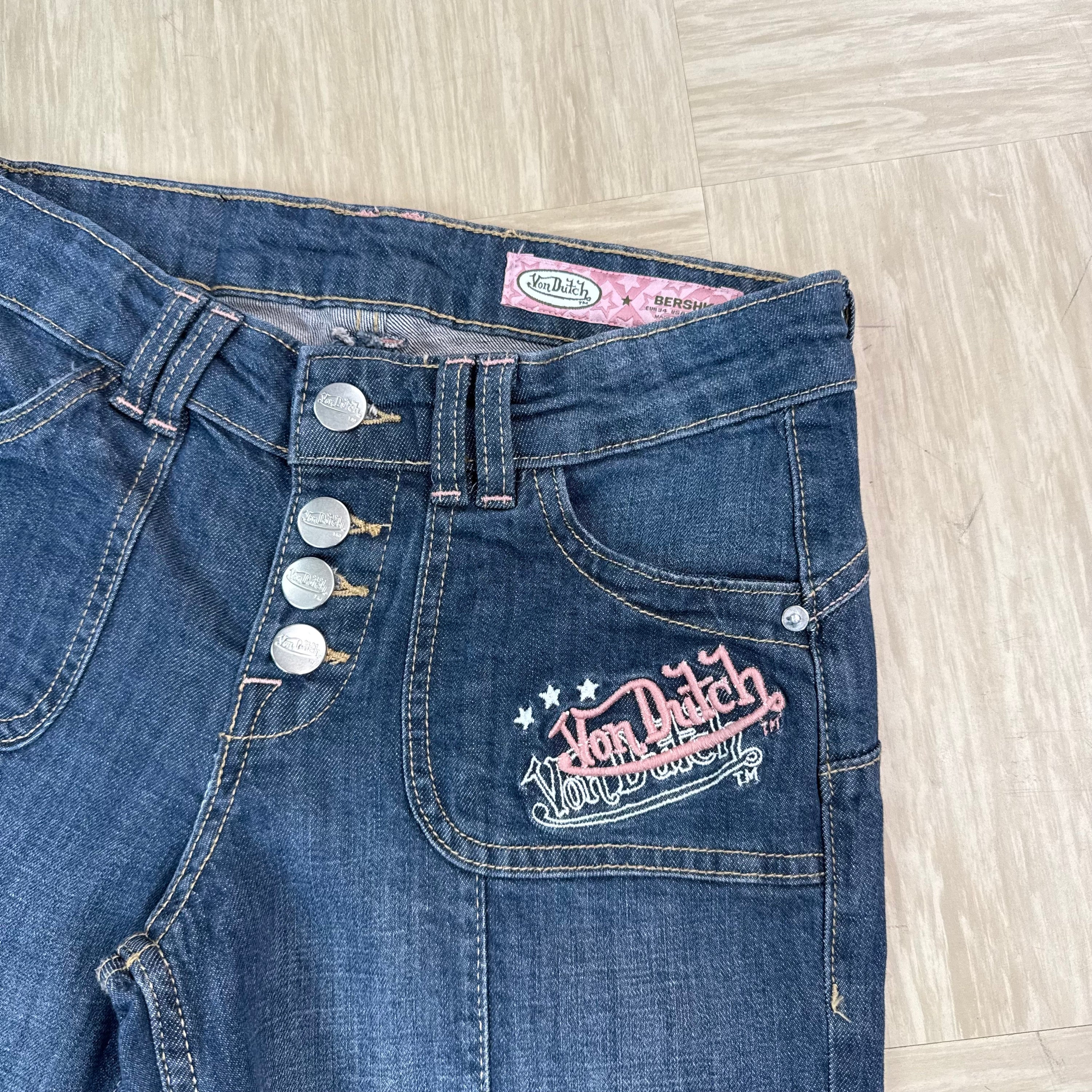 Von Dutch x Bershka graphic relaxed denim bootcut jeans (M) wms