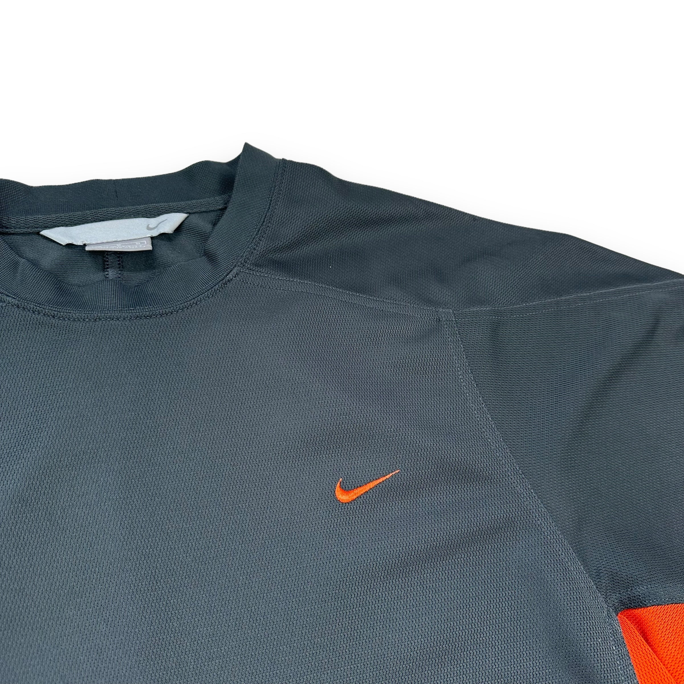 Nike 2000's paneled two-tone cross training tee (M)