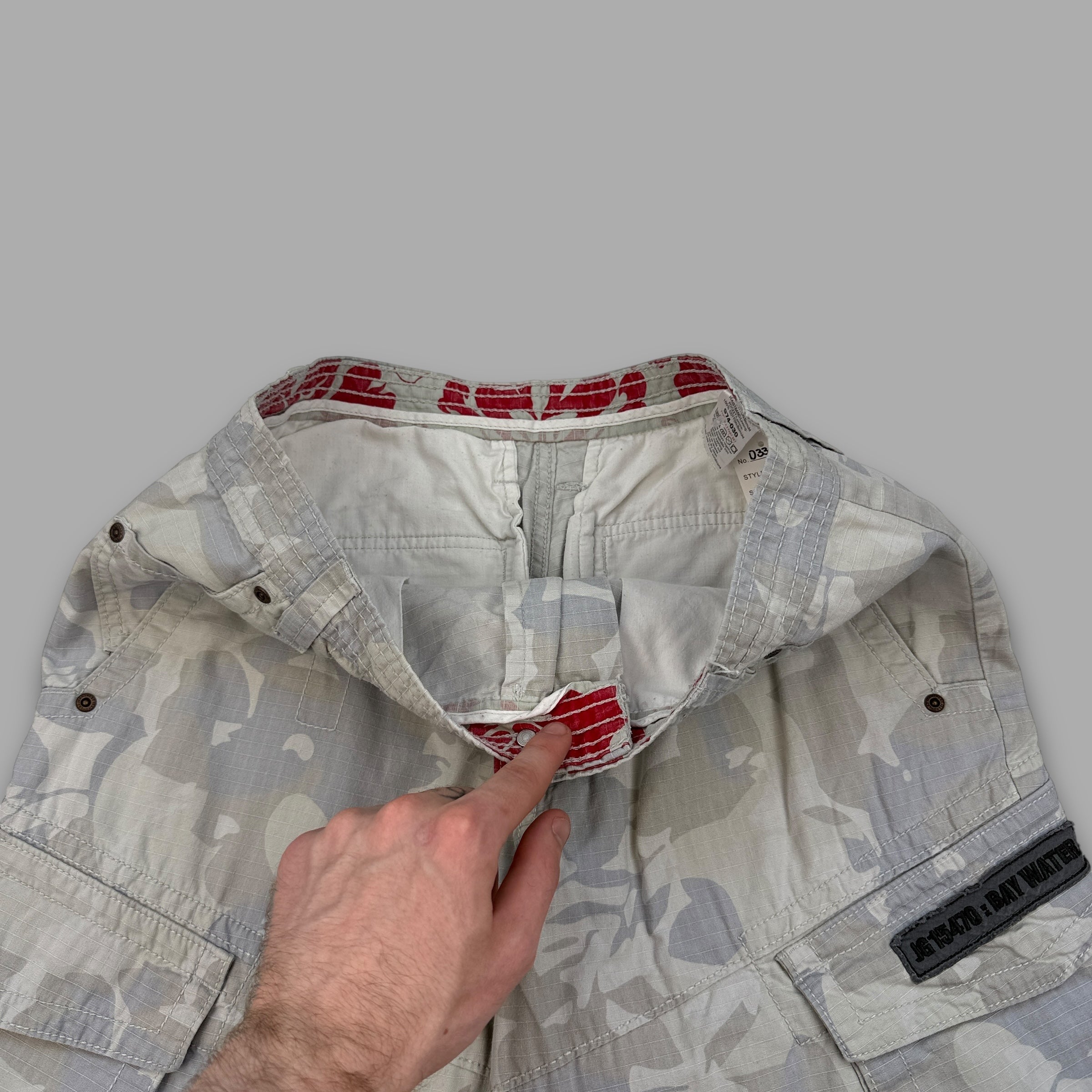 Next 2000's baggy wide leg camo shorts (M)