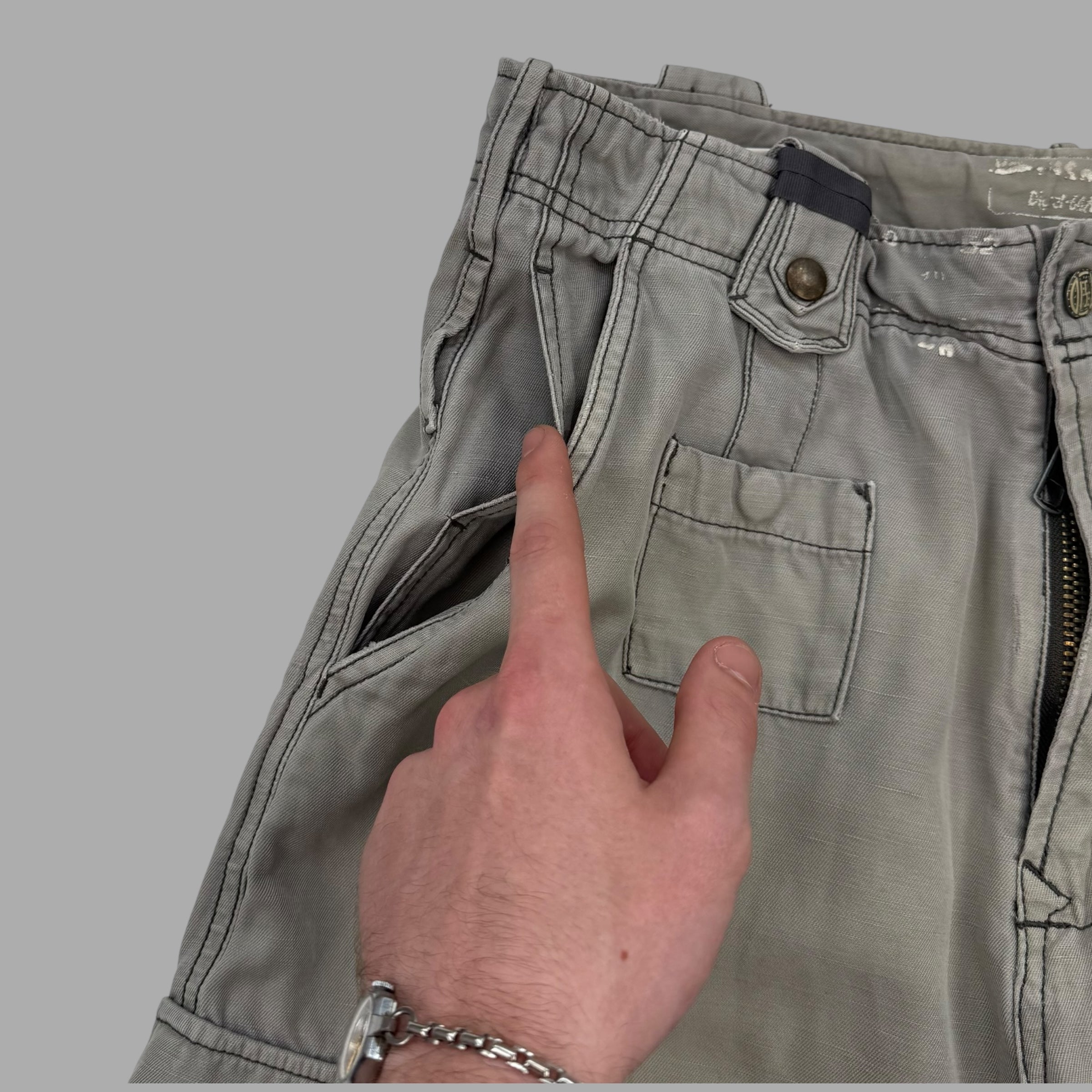 Diesel 2000's baggy wide leg multi-pocket jeans shorts (S)