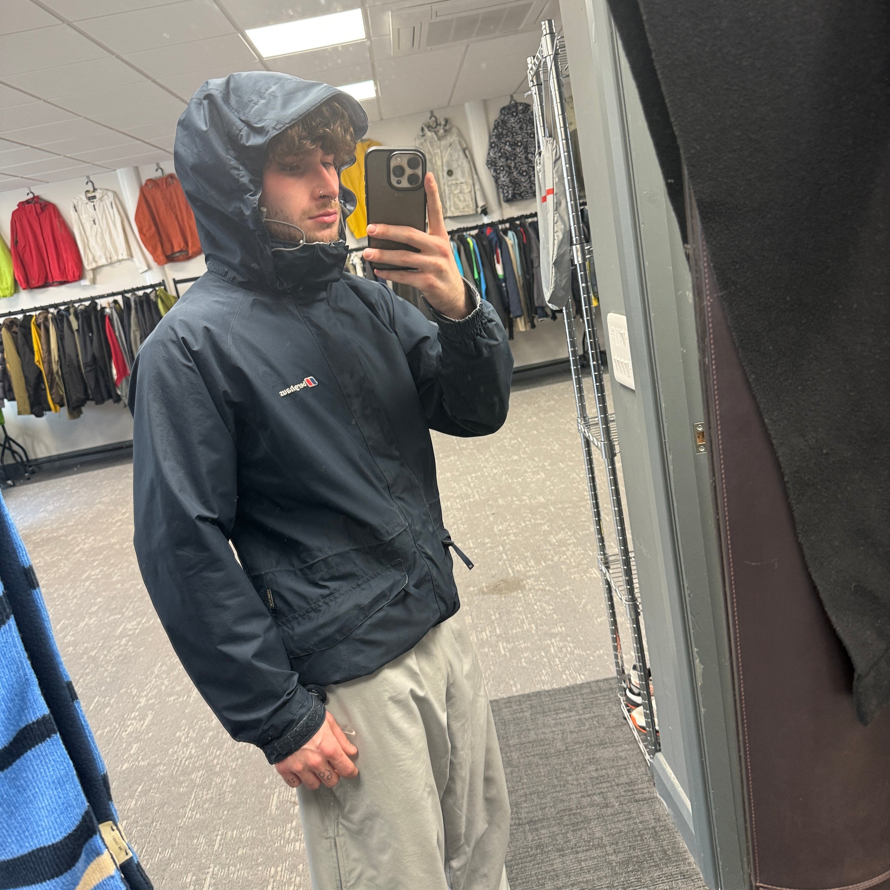 Berghaus gore-tex 2000's technical softshell zip up jacket (M)