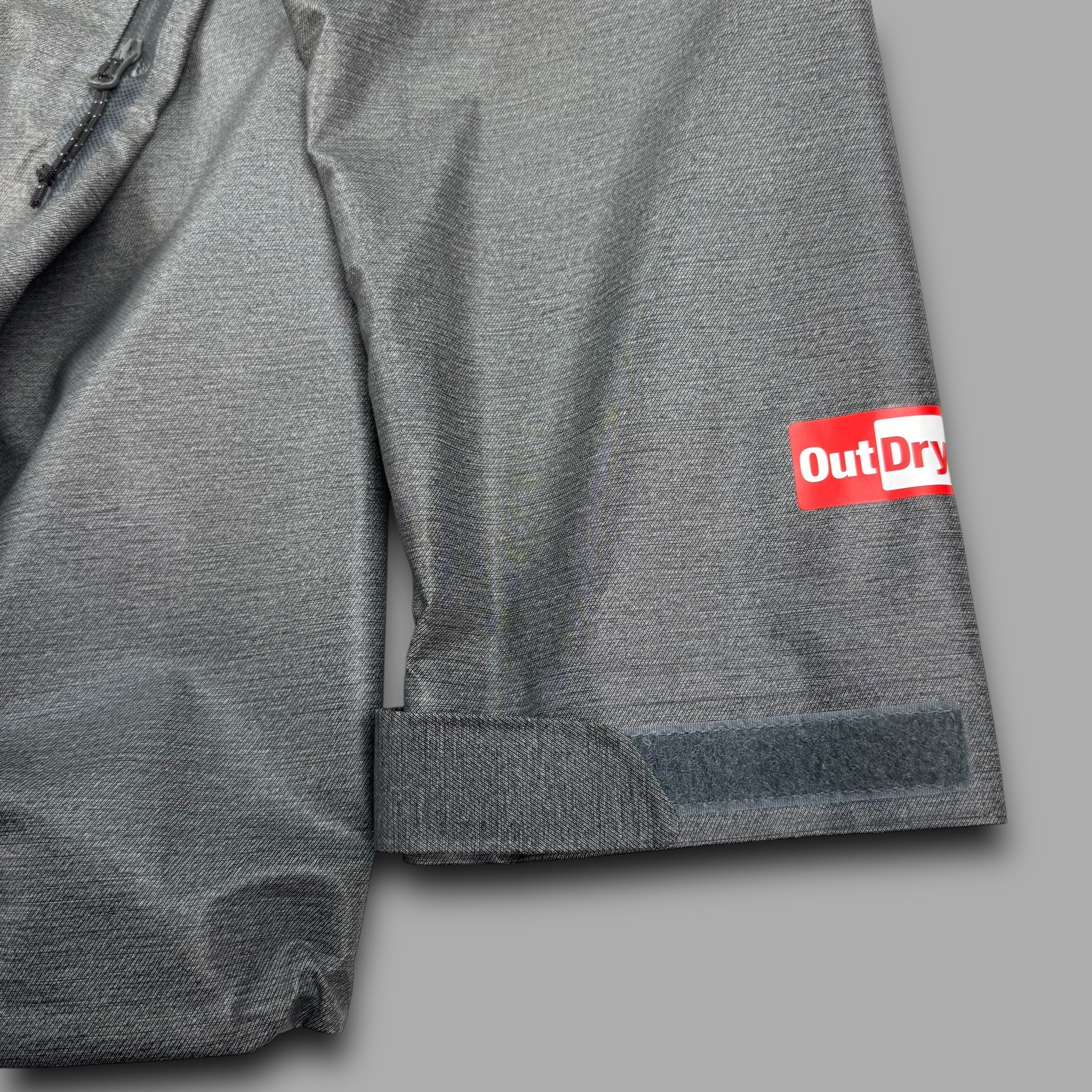 Columbia titanium 2000's taped seams technical lightweight shell jacket (XL)