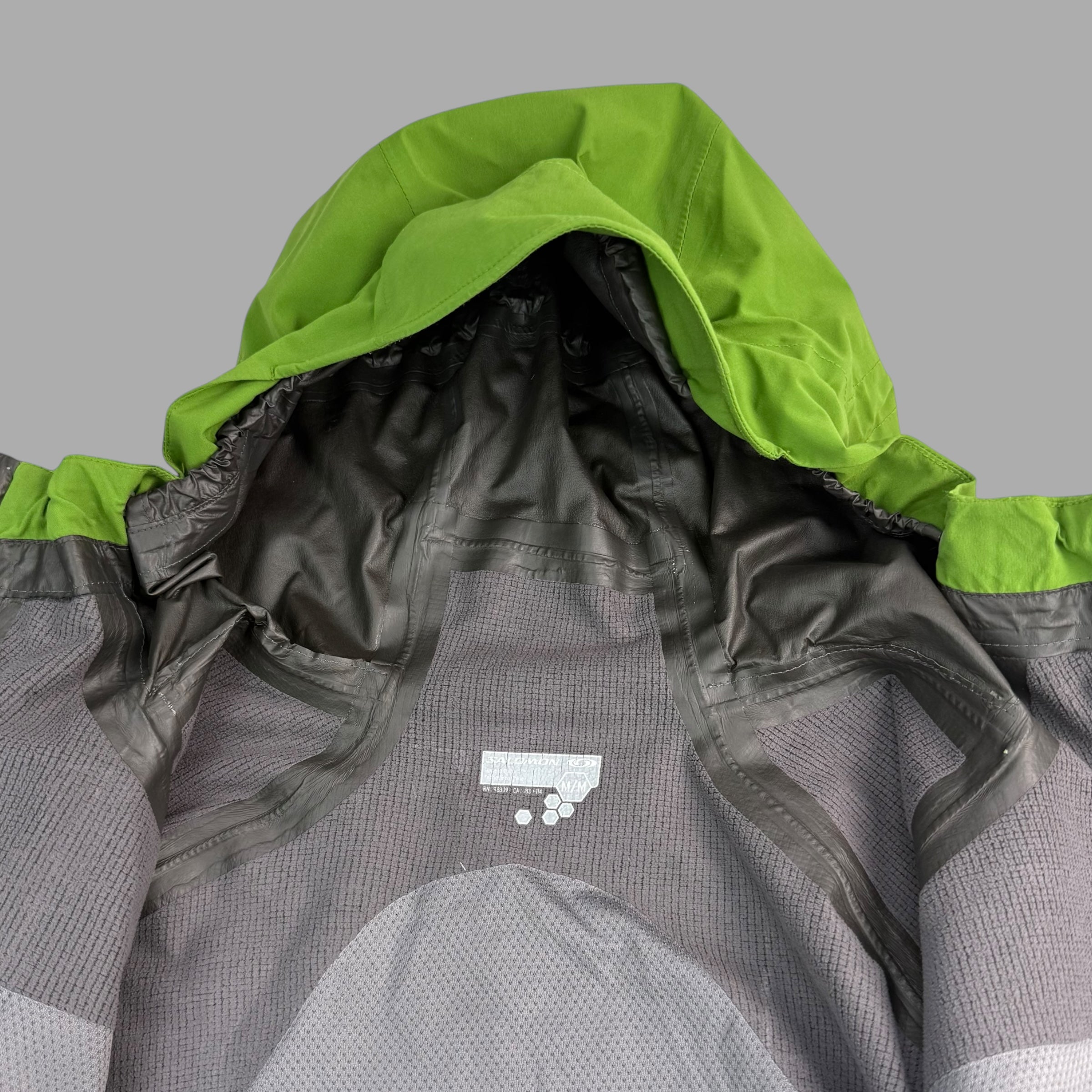 Salomon 2010 gore-tex technical taped seams shell jacket (M-L)