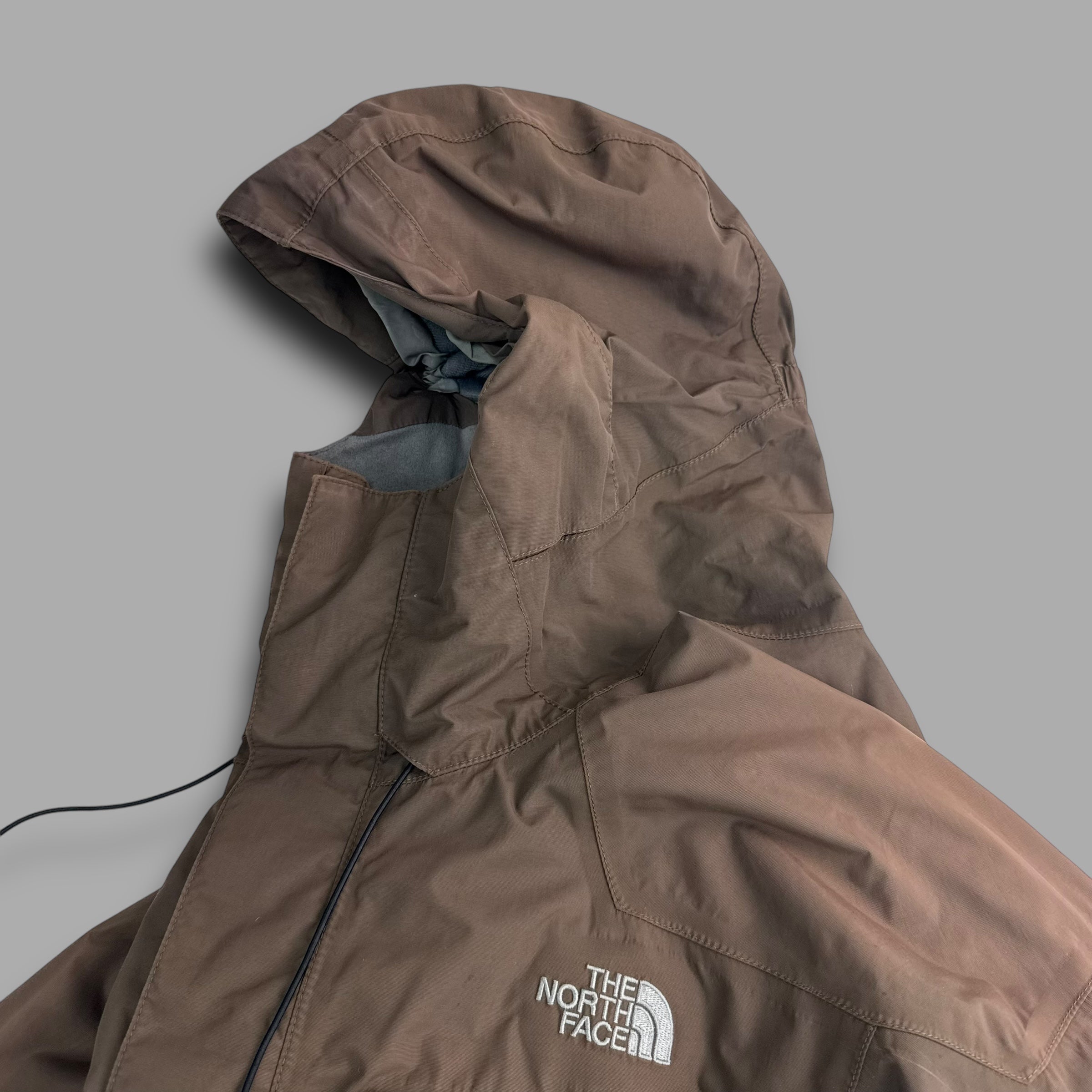 The north face 2006 technical multi-pocket hyvent shell jacket (S)