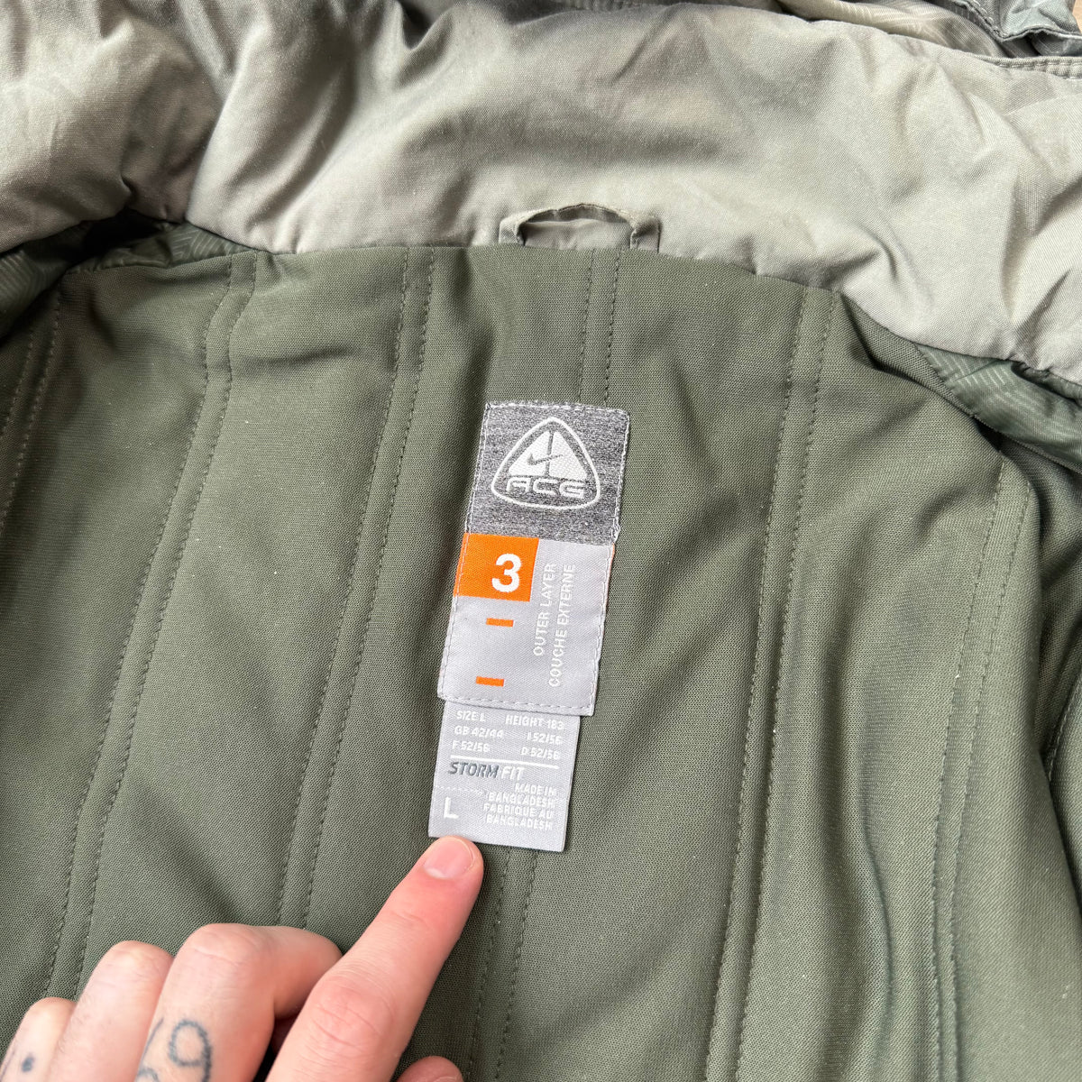 Nike ACG 2000's technical multi-pocket softshell jacket (L)