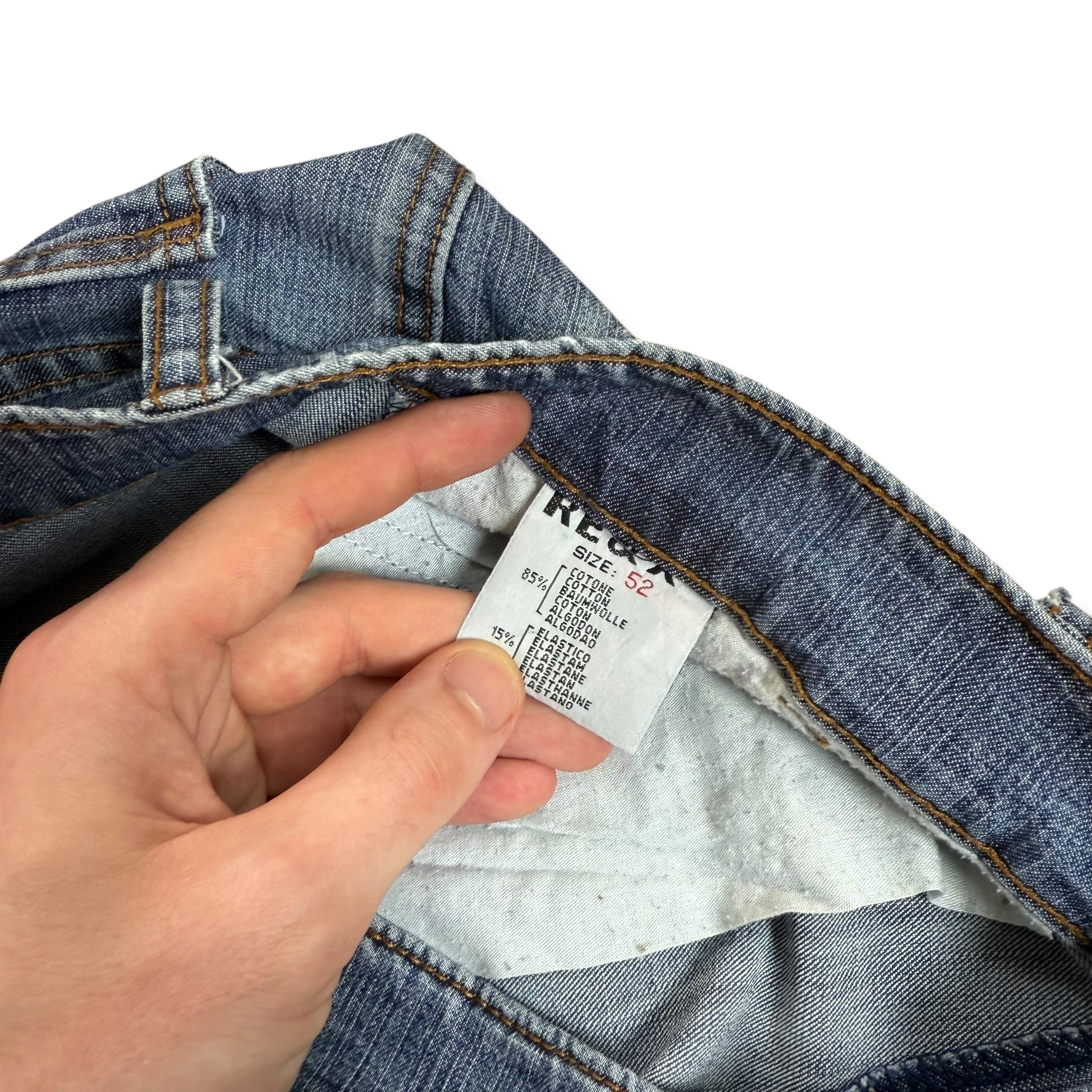 Vintage 2000's baggy cargo pocket 3/4 length denim jorts (S-M)