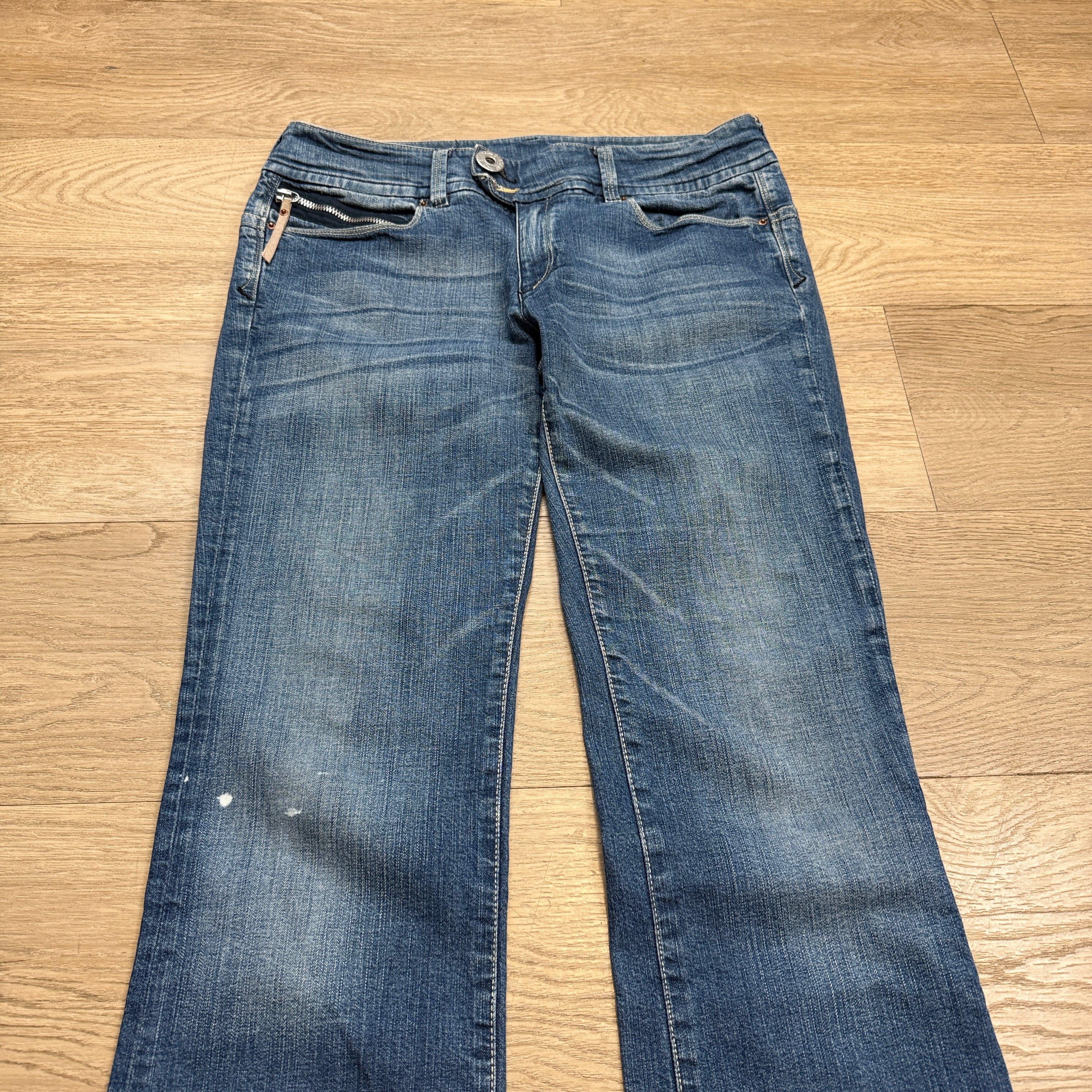Diesel 2000's fitted lowrise bootcut jeans (S-M)