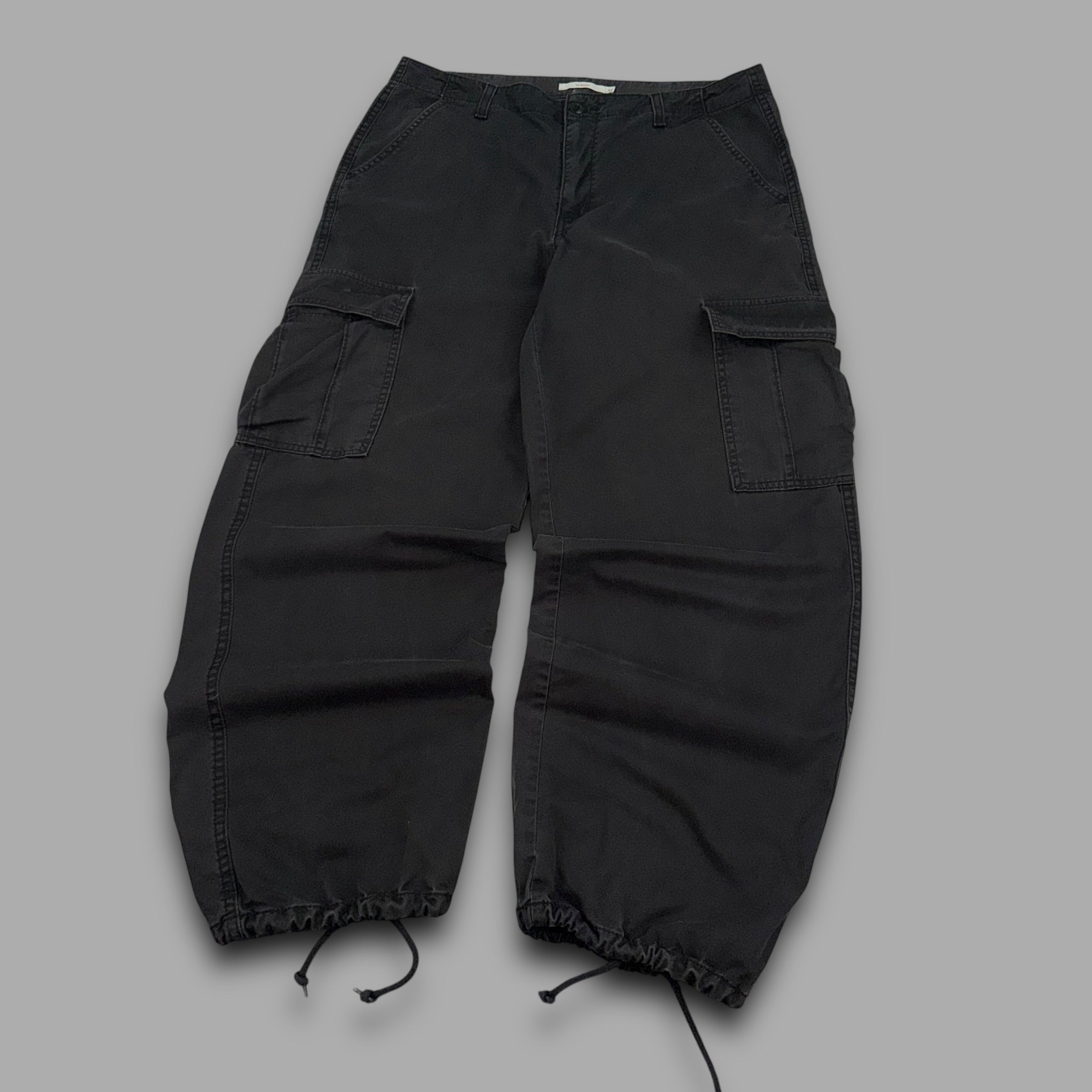 Levi's 2000's technical baggy wide leg cuffed cargo bottoms (M)