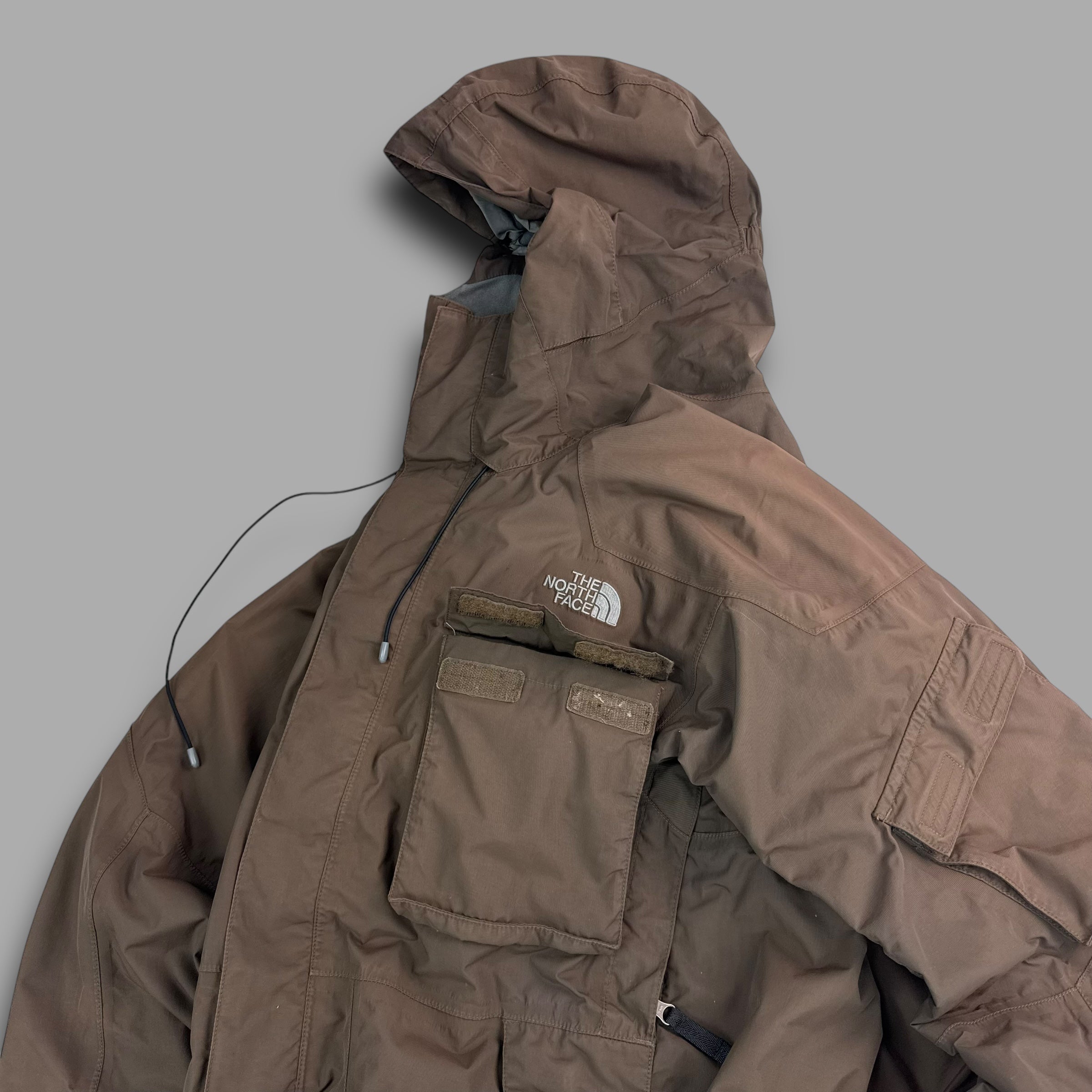 The north face 2006 technical multi-pocket hyvent shell jacket (S)