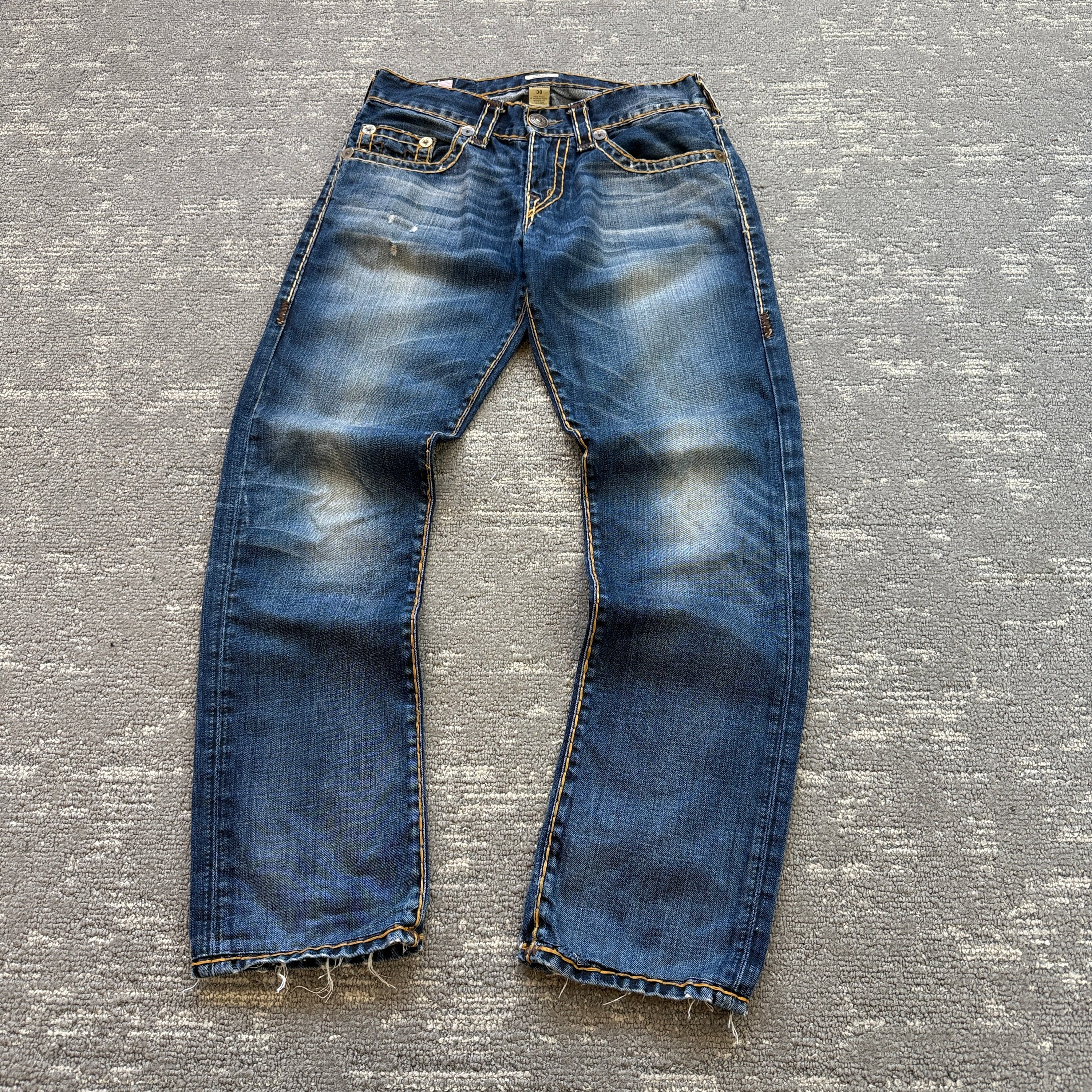 True religion 2000's geno relaxed slim contrast stitch denim jeans (S)