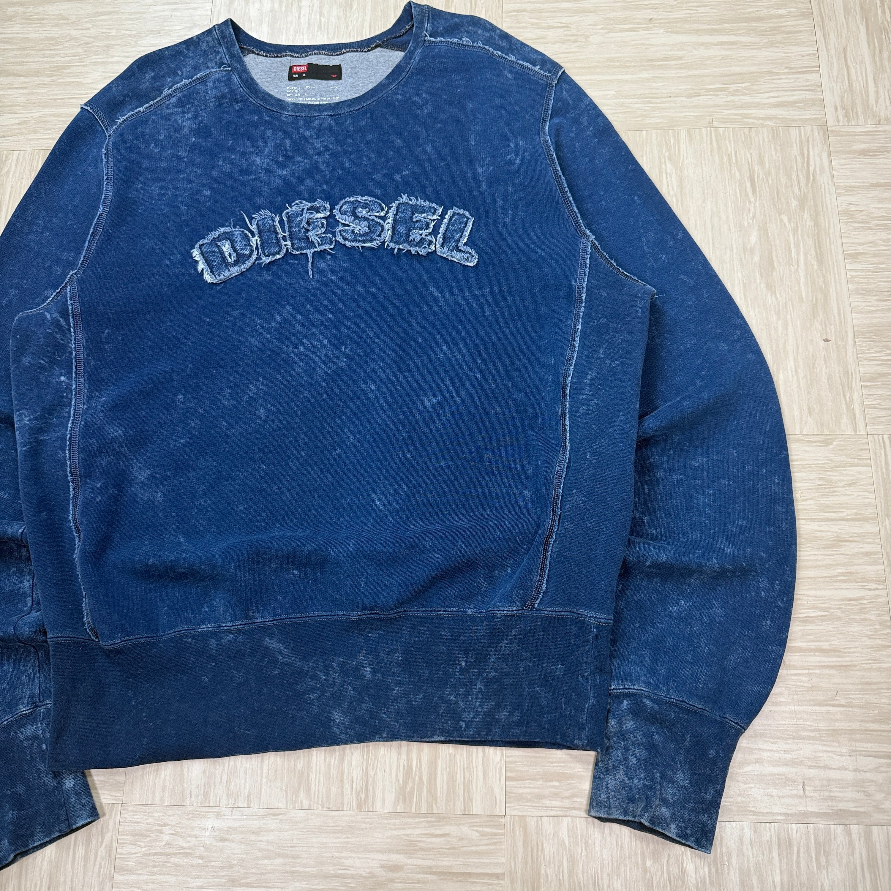 Diesel 2000's acid washed embroidered spellout sweatshirt (XL)
