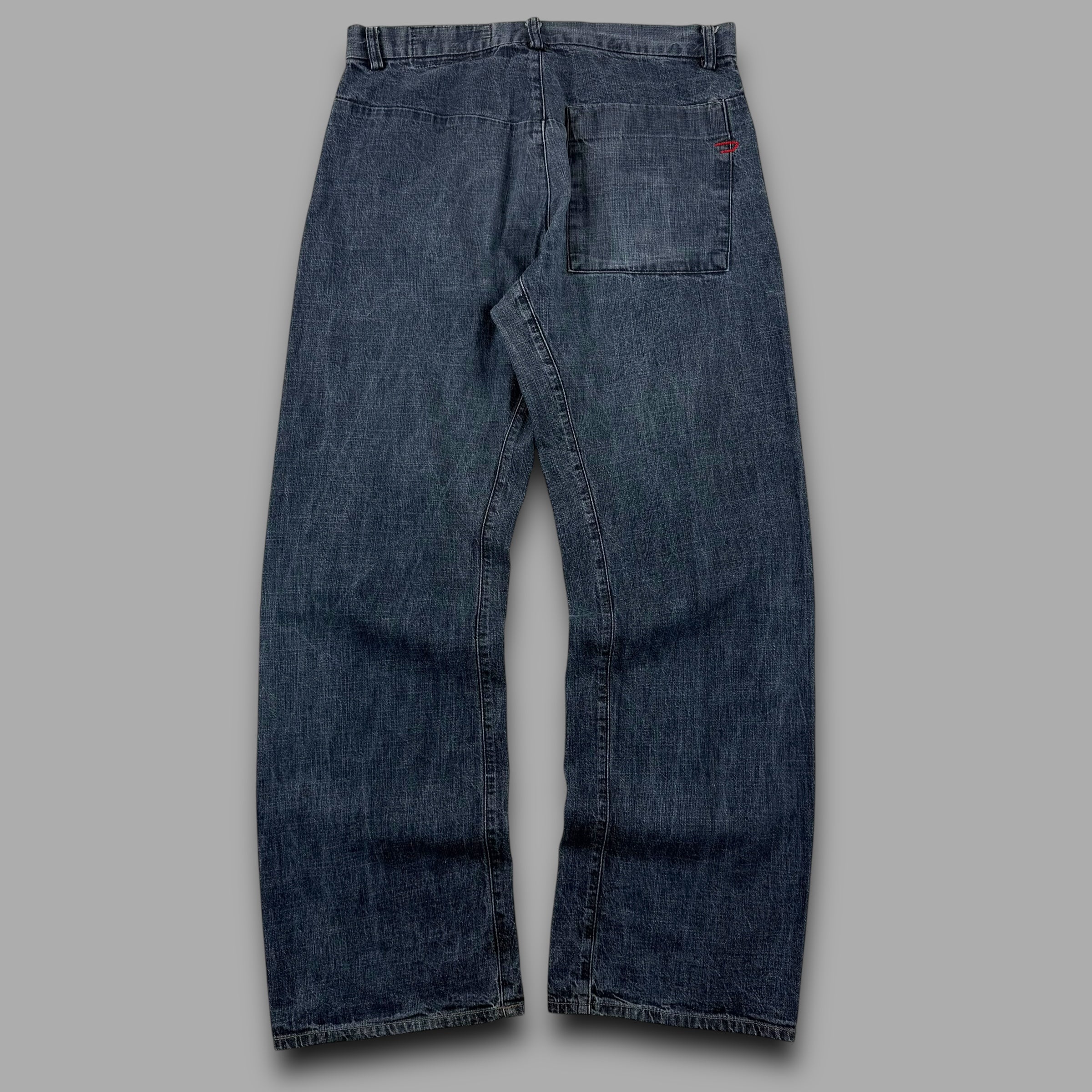 Diesel 2000's relaxed straight leg jeans (S)