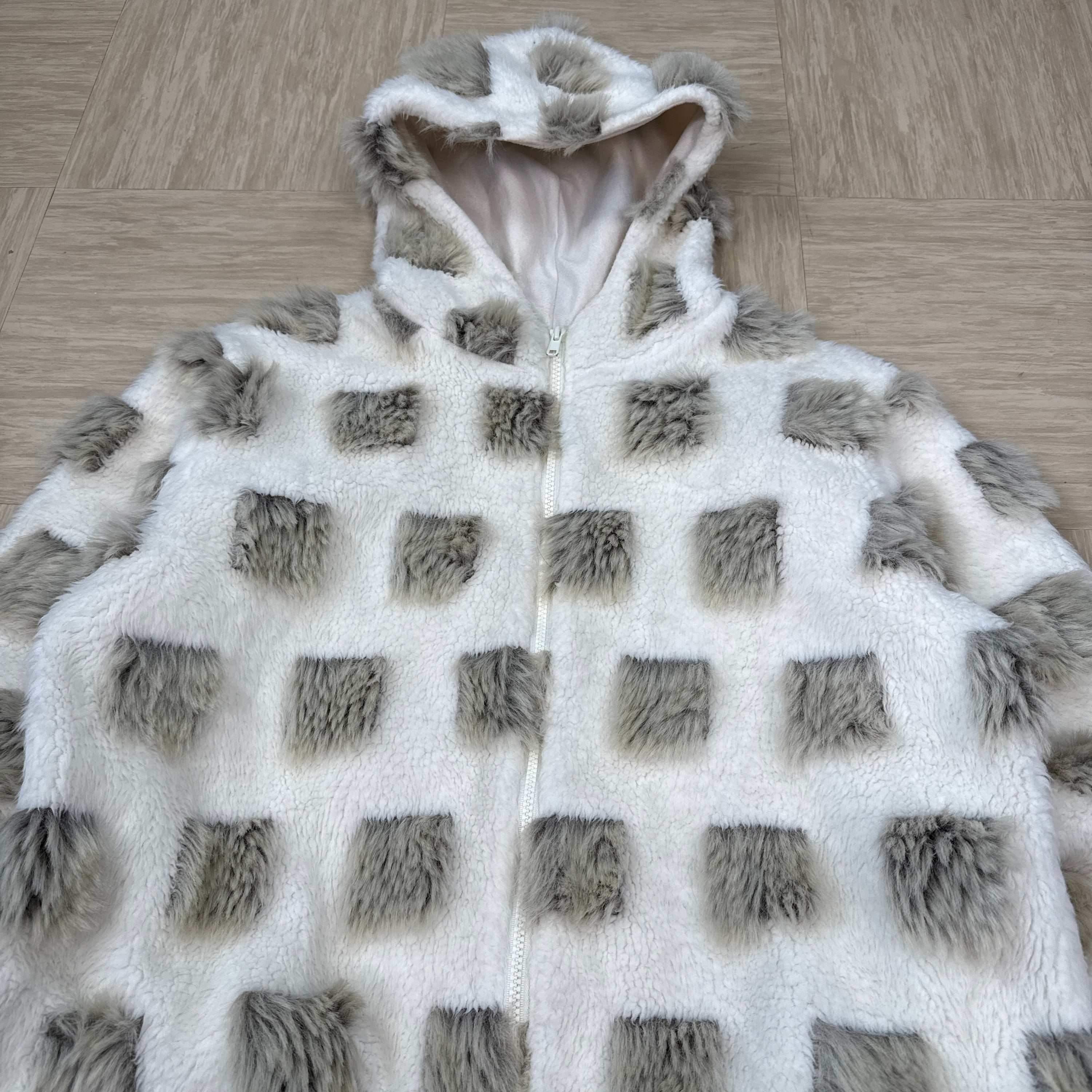 Tog24 2000's faux fur block yeti jacket (M)