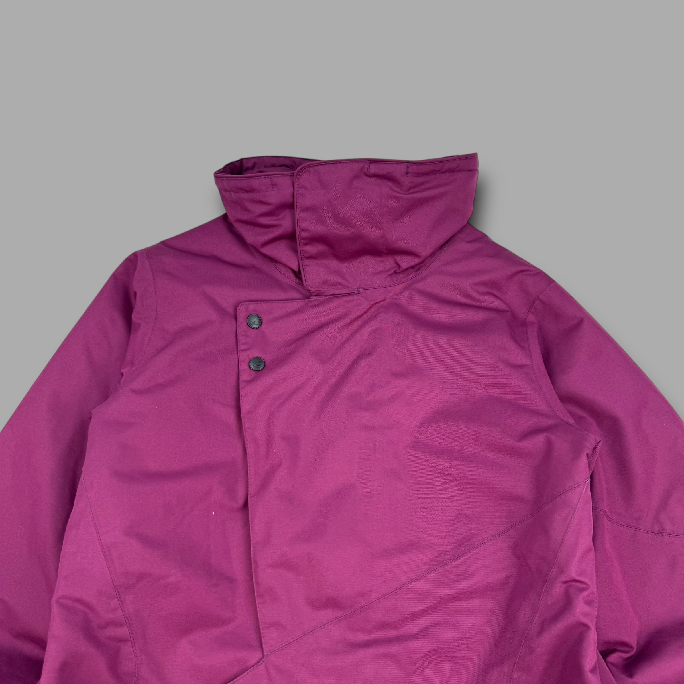 Oakley 2012 technical asymmetrical closure vented softshell ski jacket (M) wms