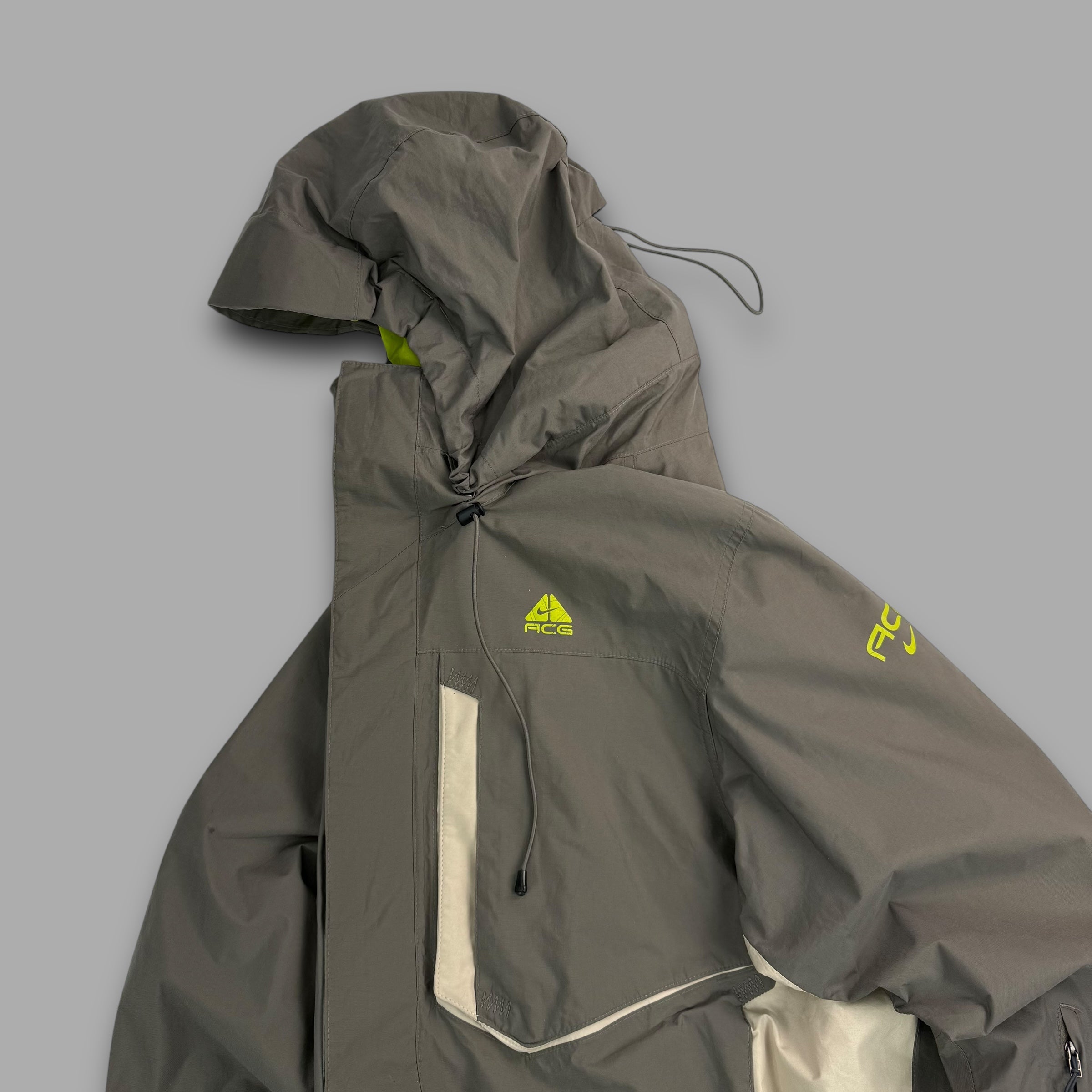 Nike ACG 2007 technical multi-pocket shell jacket (L)