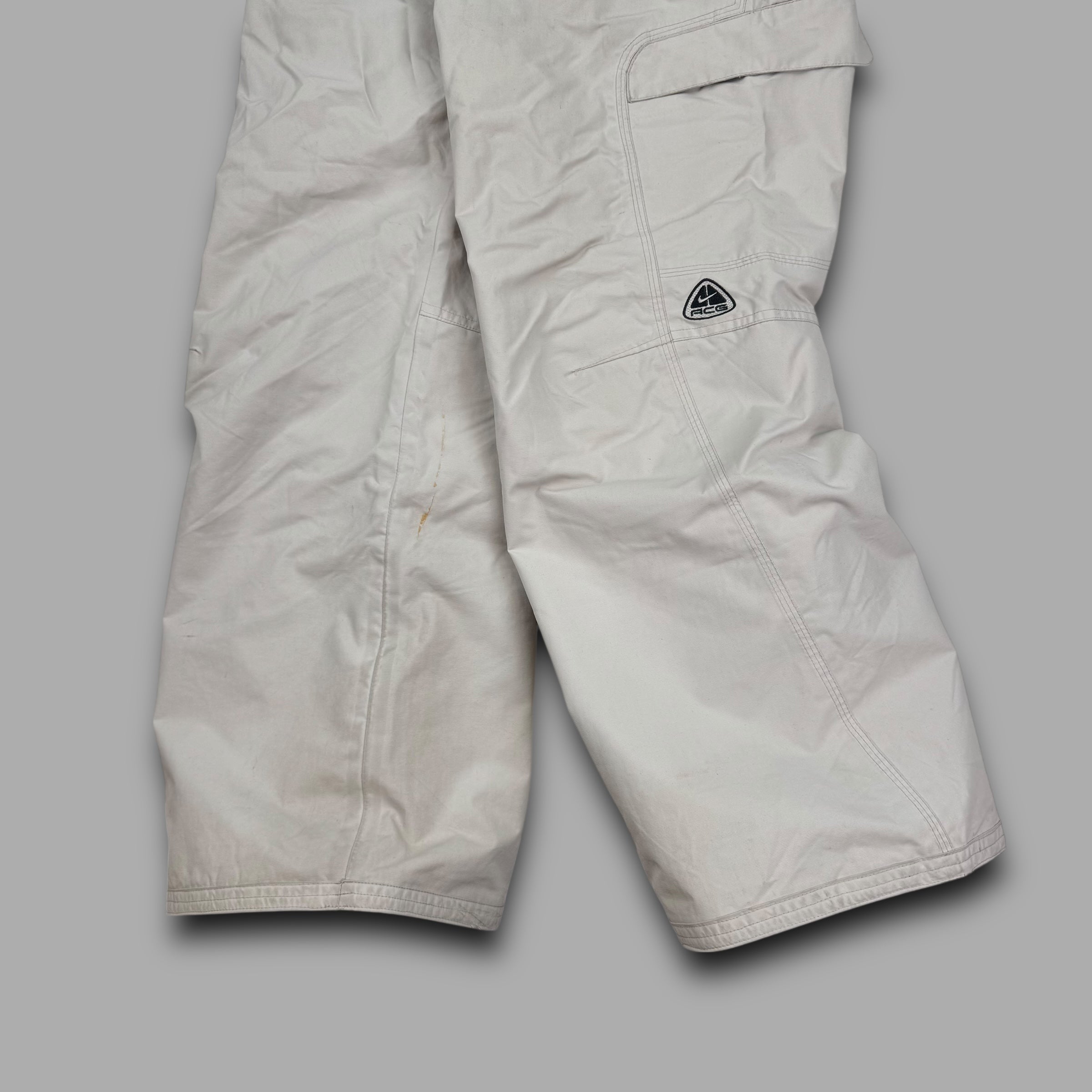 Nike ACG 2000's technical baggy cargo ski sallopettes (M)