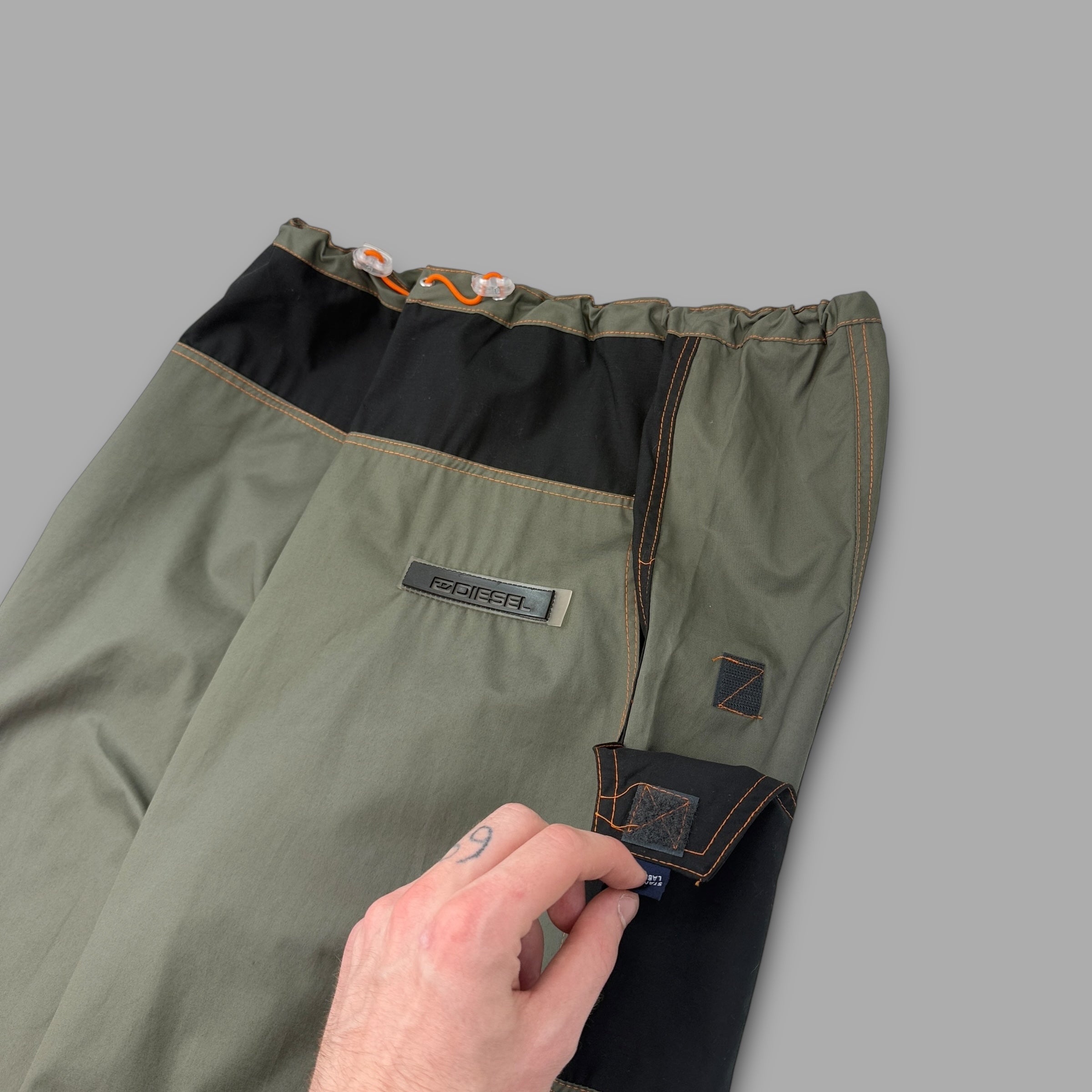Diesel 2000's technical contrast stitch baggy nylon parachute pants (M)