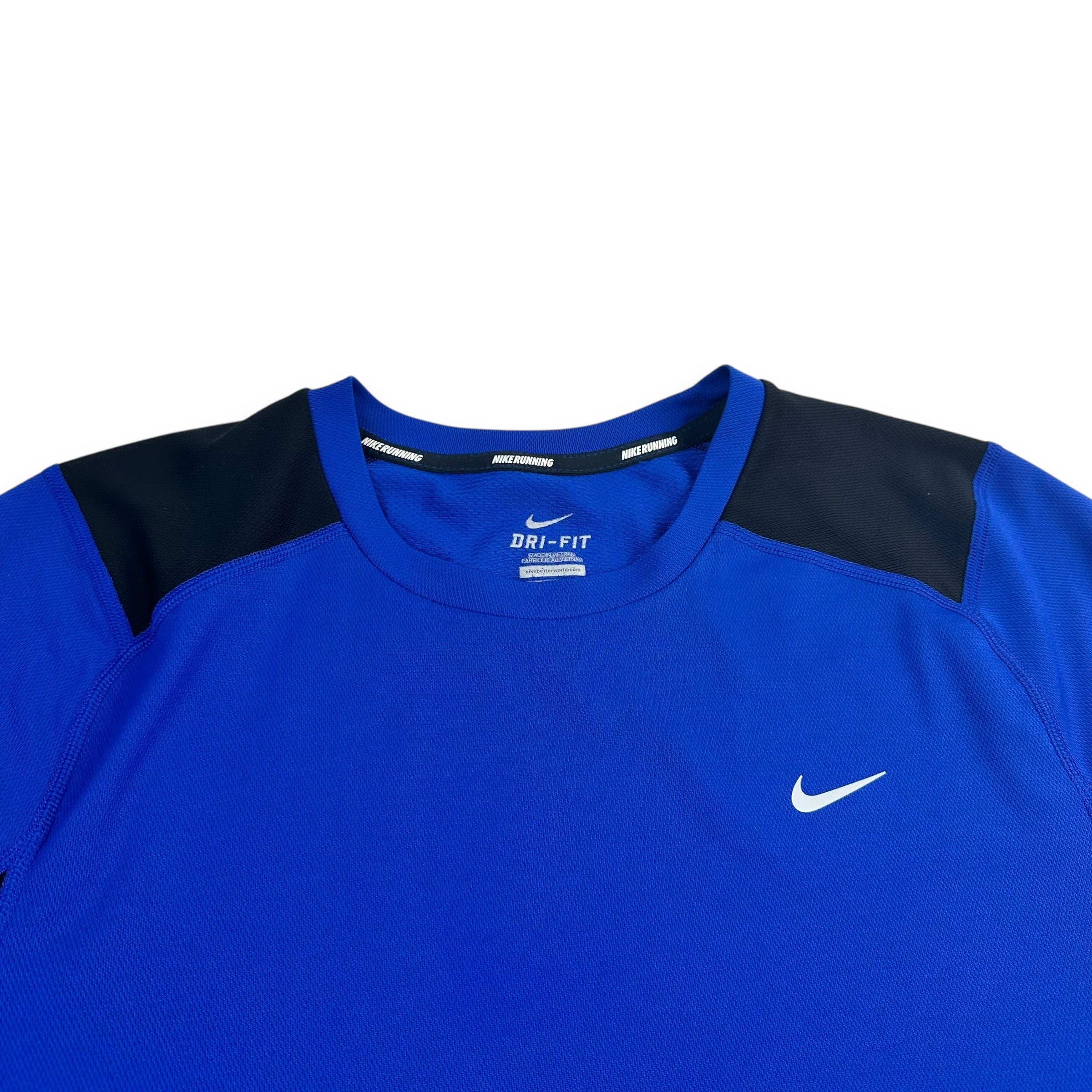 Nike 2000's paneled dri-fit breathable tee (L)