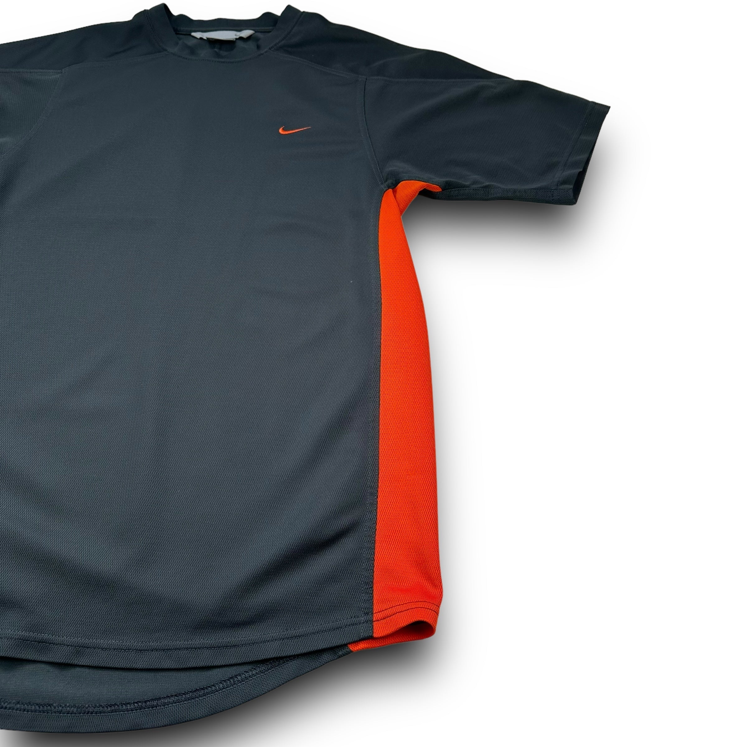 Nike 2000's paneled two-tone cross training tee (M)