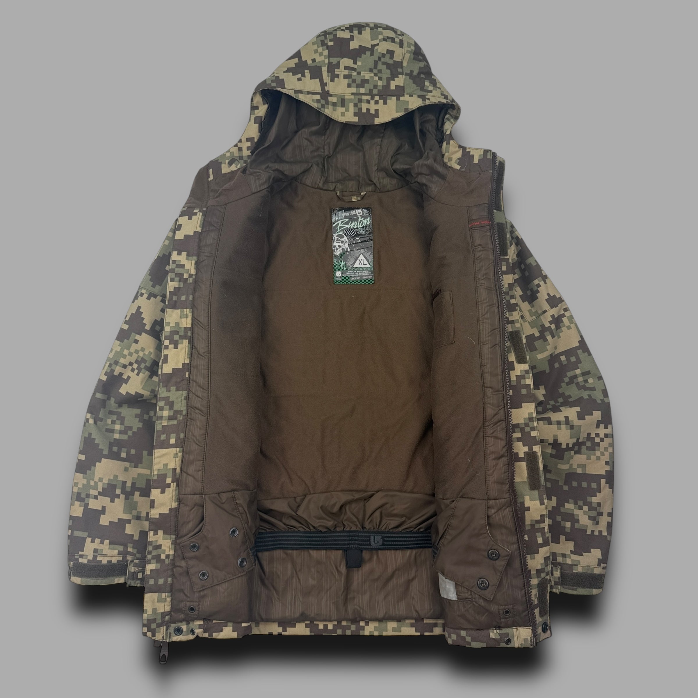 Burton 2000's technical multi-pocket camo ski jacket (S)