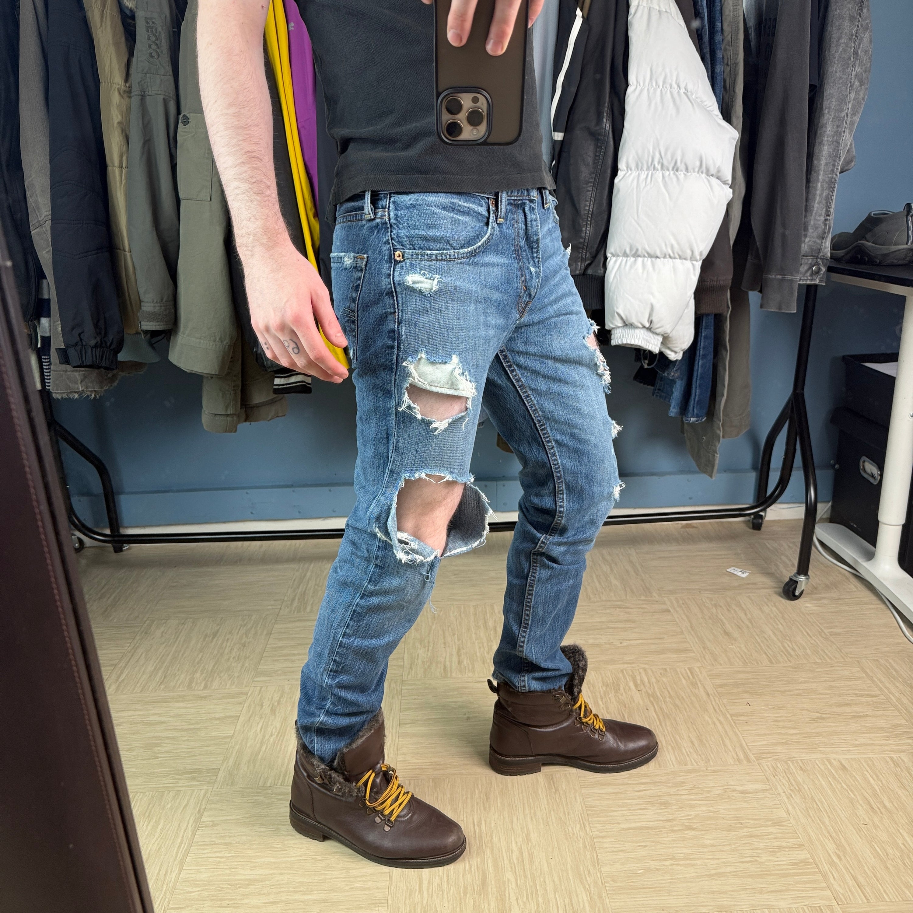 Levi's 511 2000's slim fit distressed jeans (S)