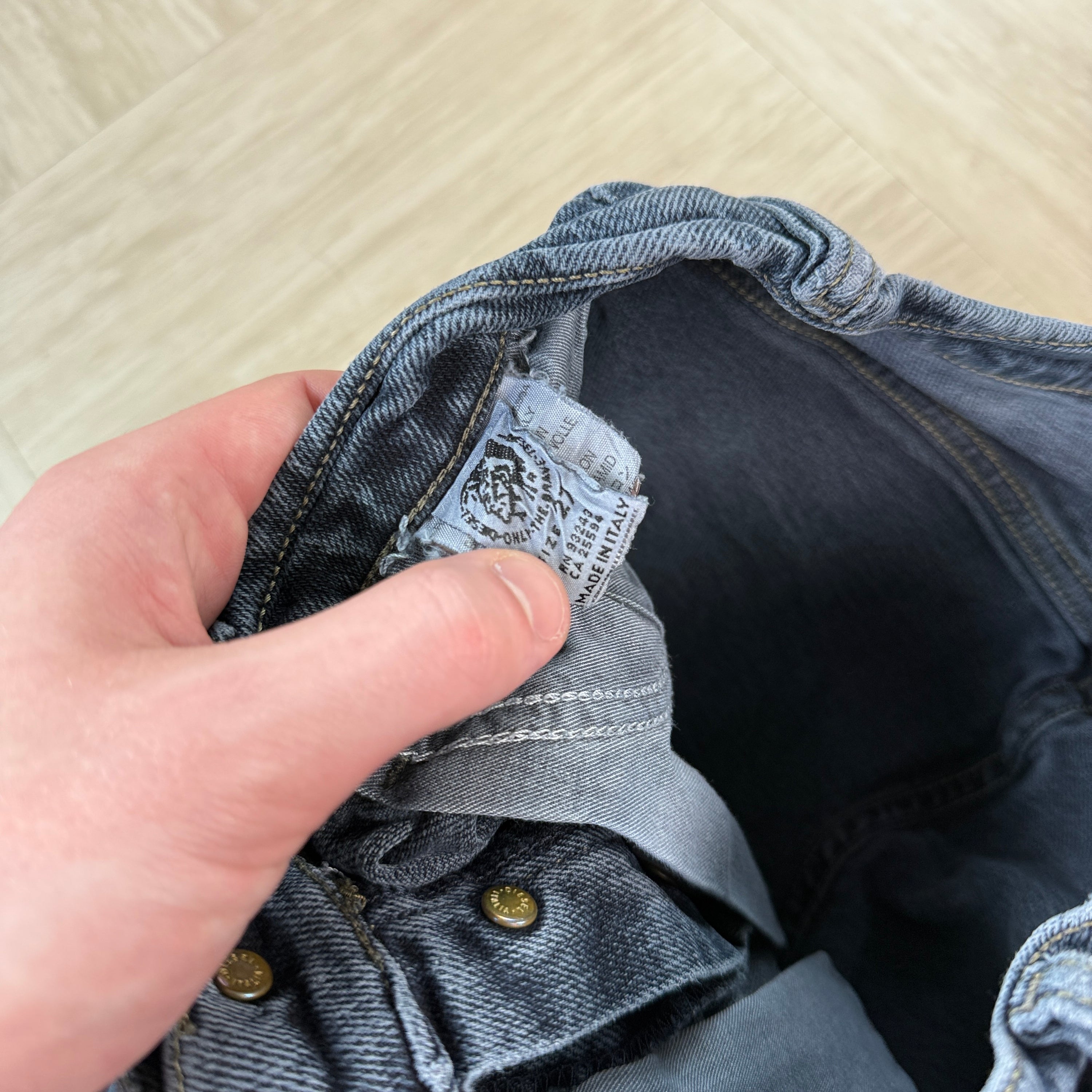 Diesel 2000's grey low waisted bootcut denim jeans (XS-S) wms