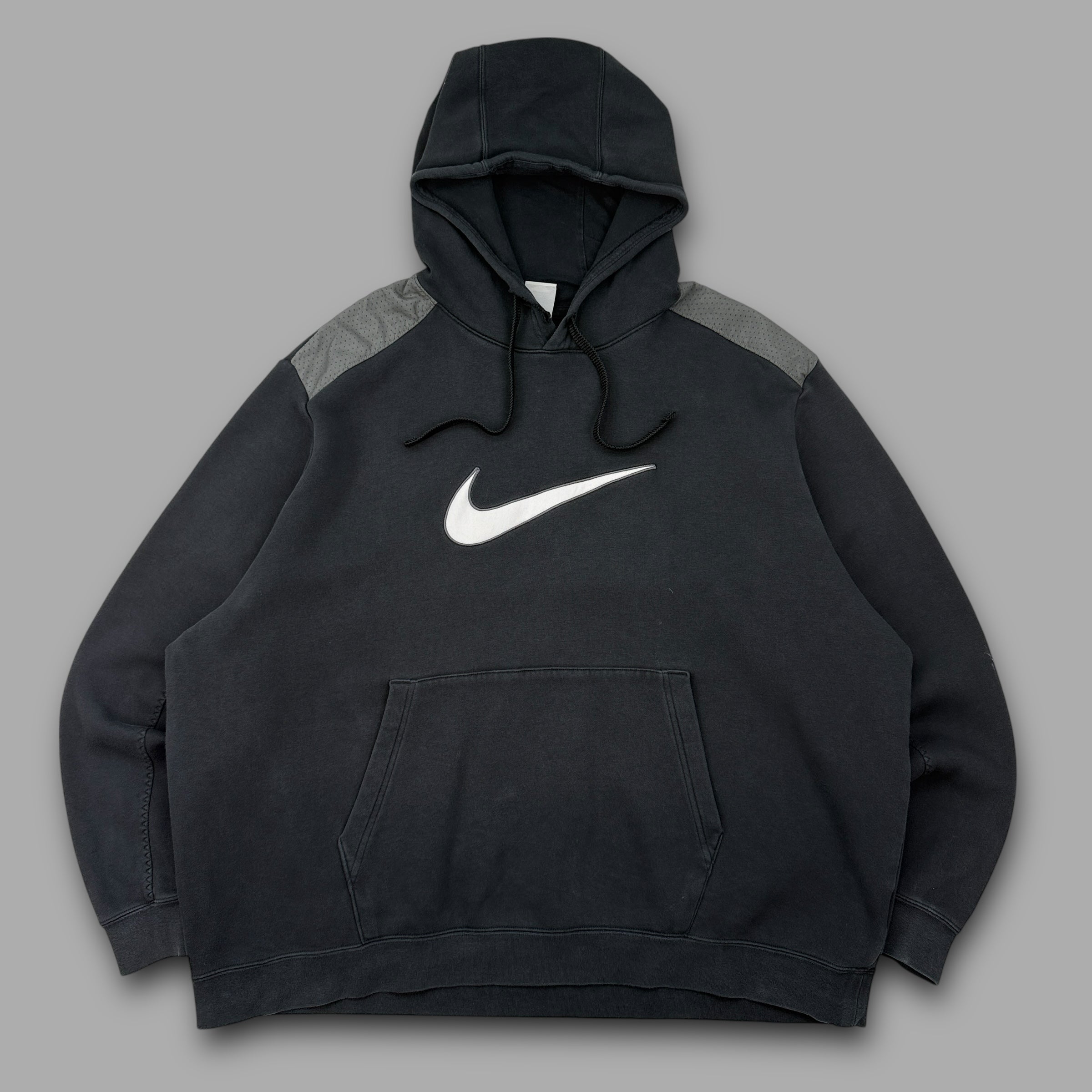 Nike 2000's graphic centre swoosh pullover hoodie (XXL)