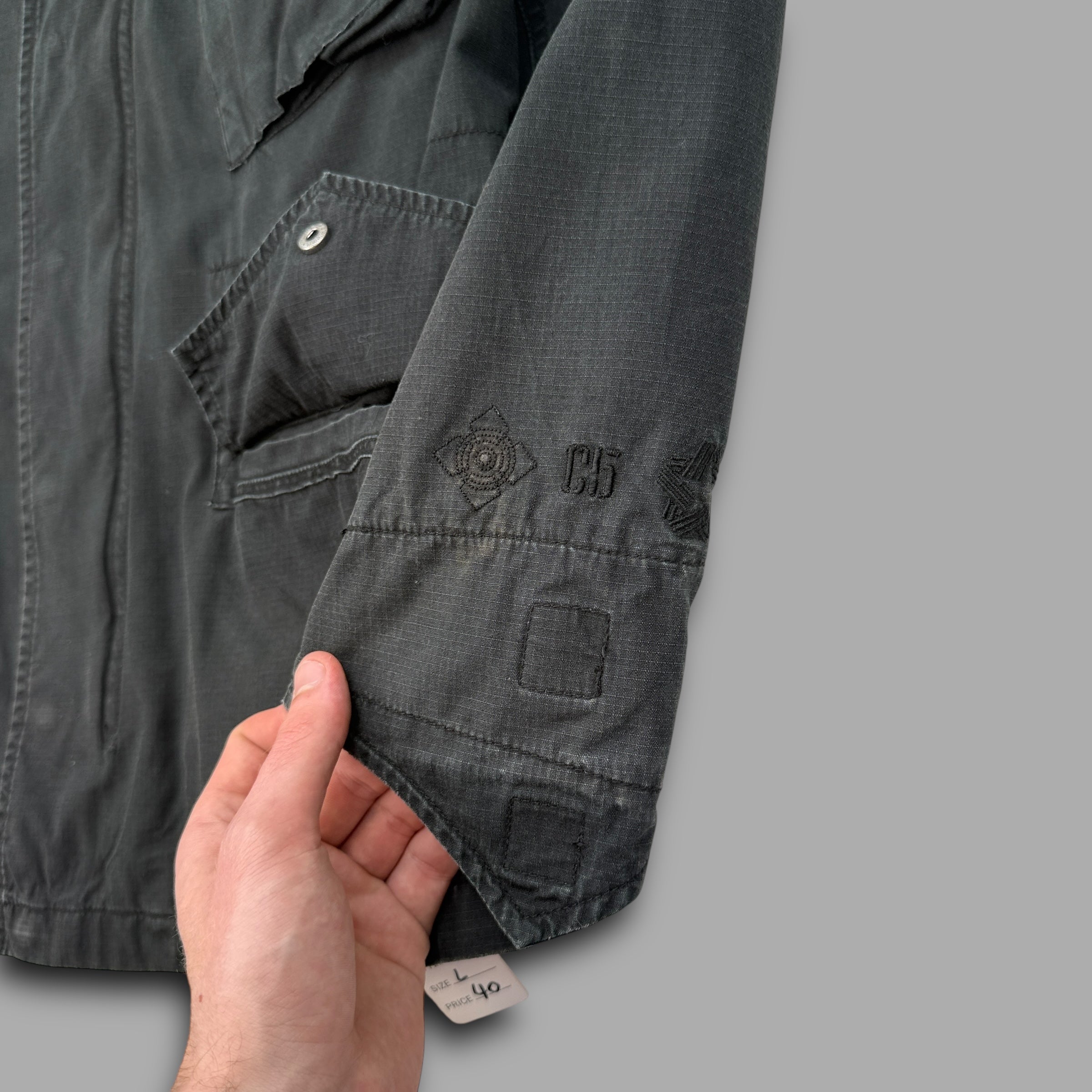 Oakley military division 2008 technical multi-pocket zip up jacket (L)