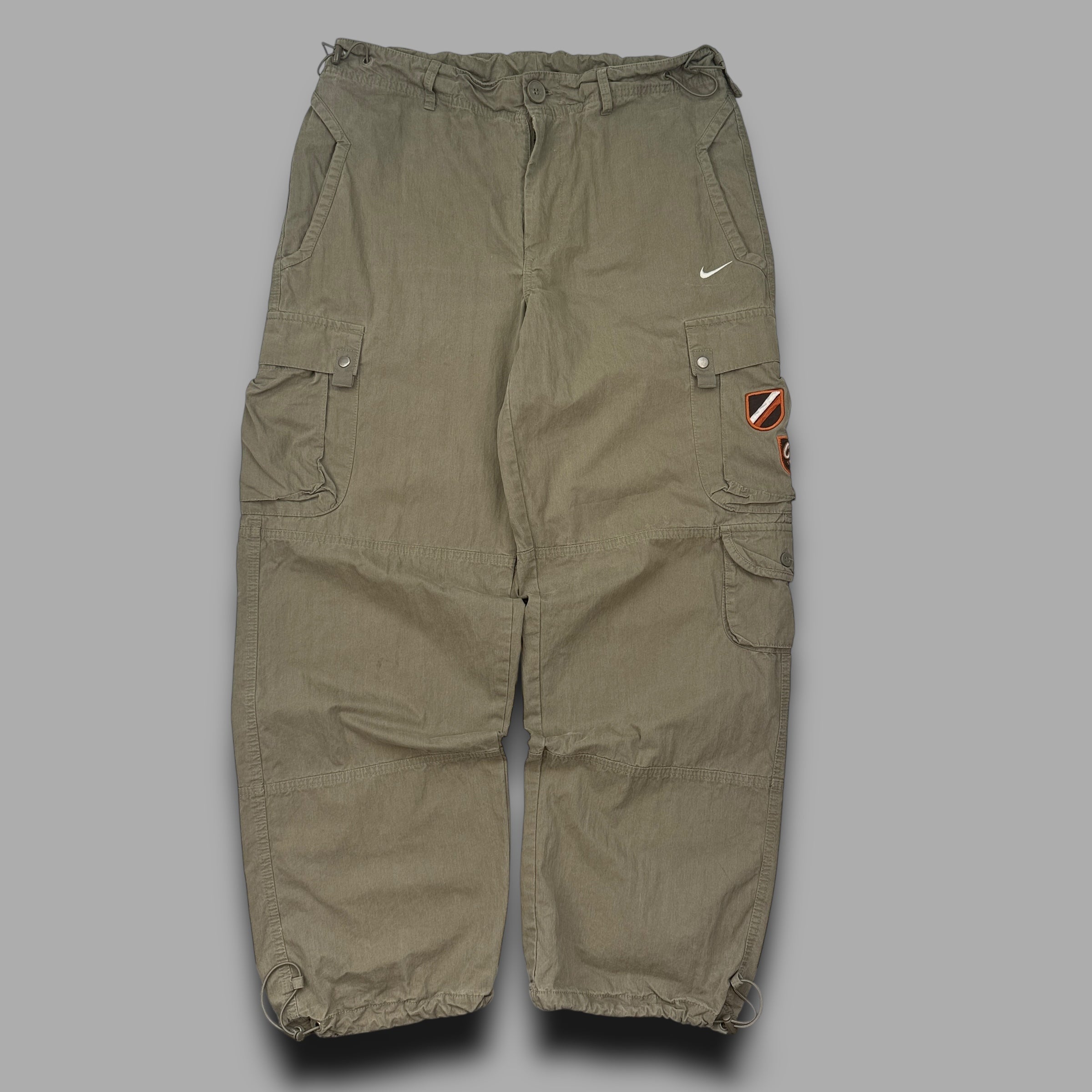 Nike cortiez 2000's baggy technical cargo bottoms (M)
