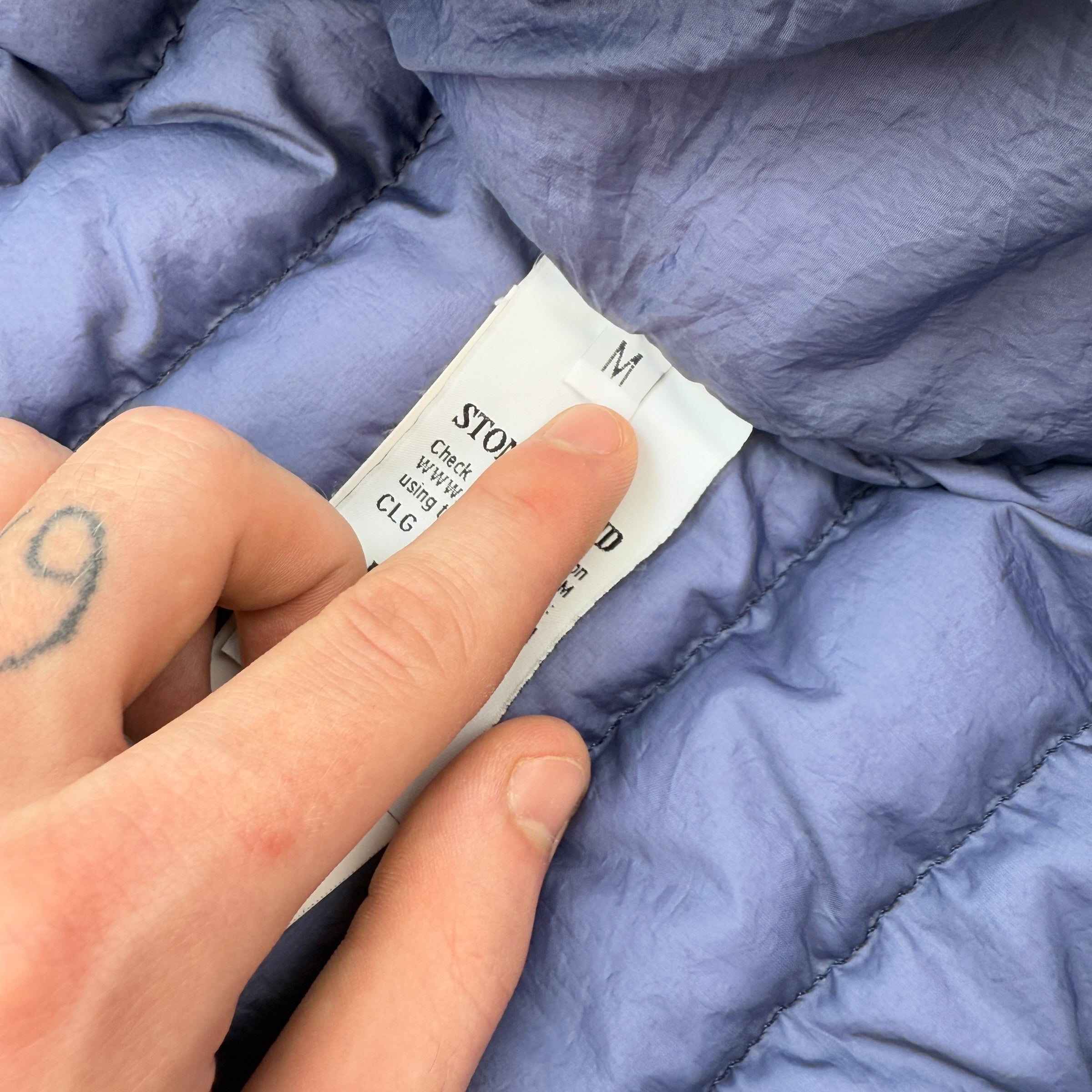 Stone island garment dyed downfilled puffer jacket (M)