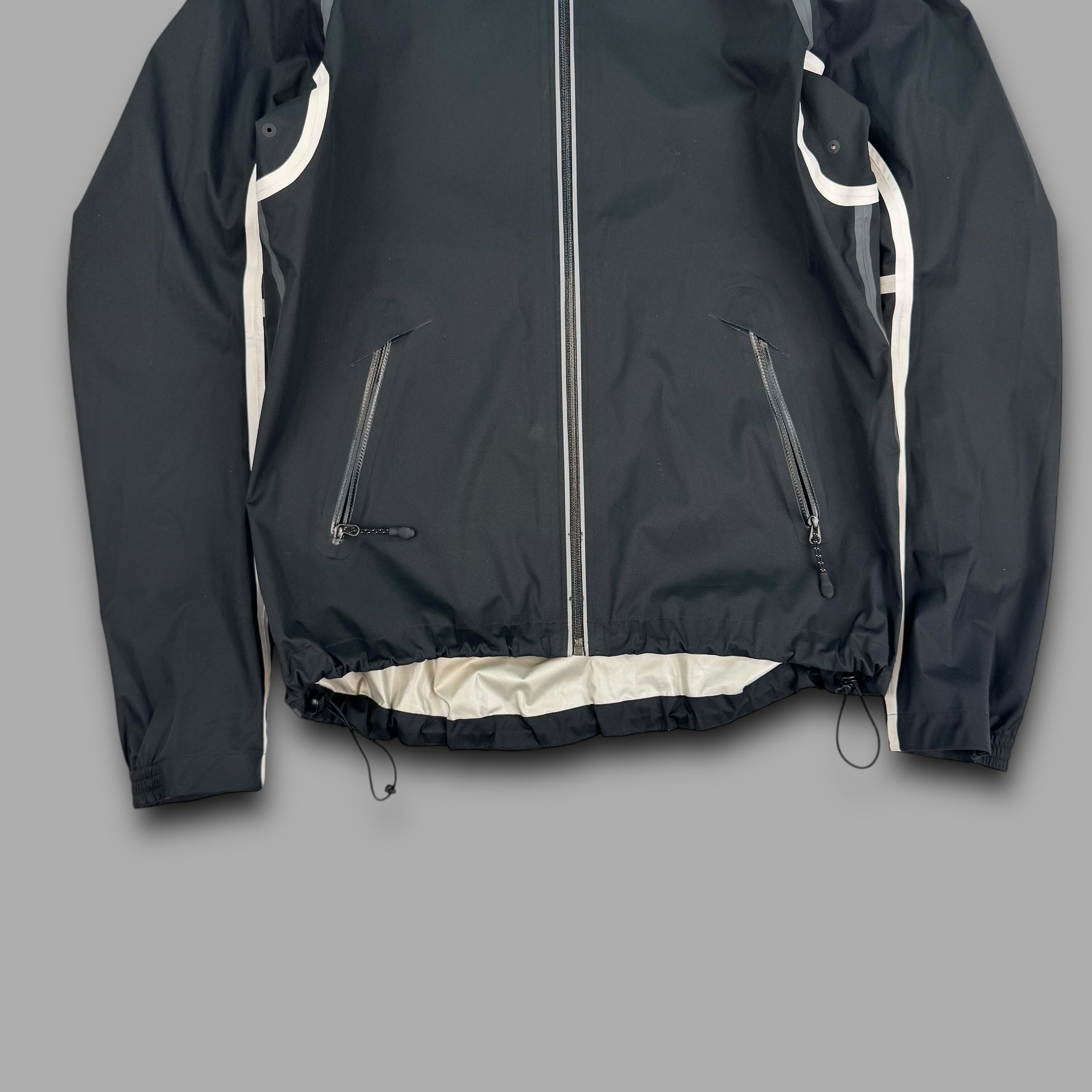 Nike 2000's technical softshell taped seams reflective jacket (XS)