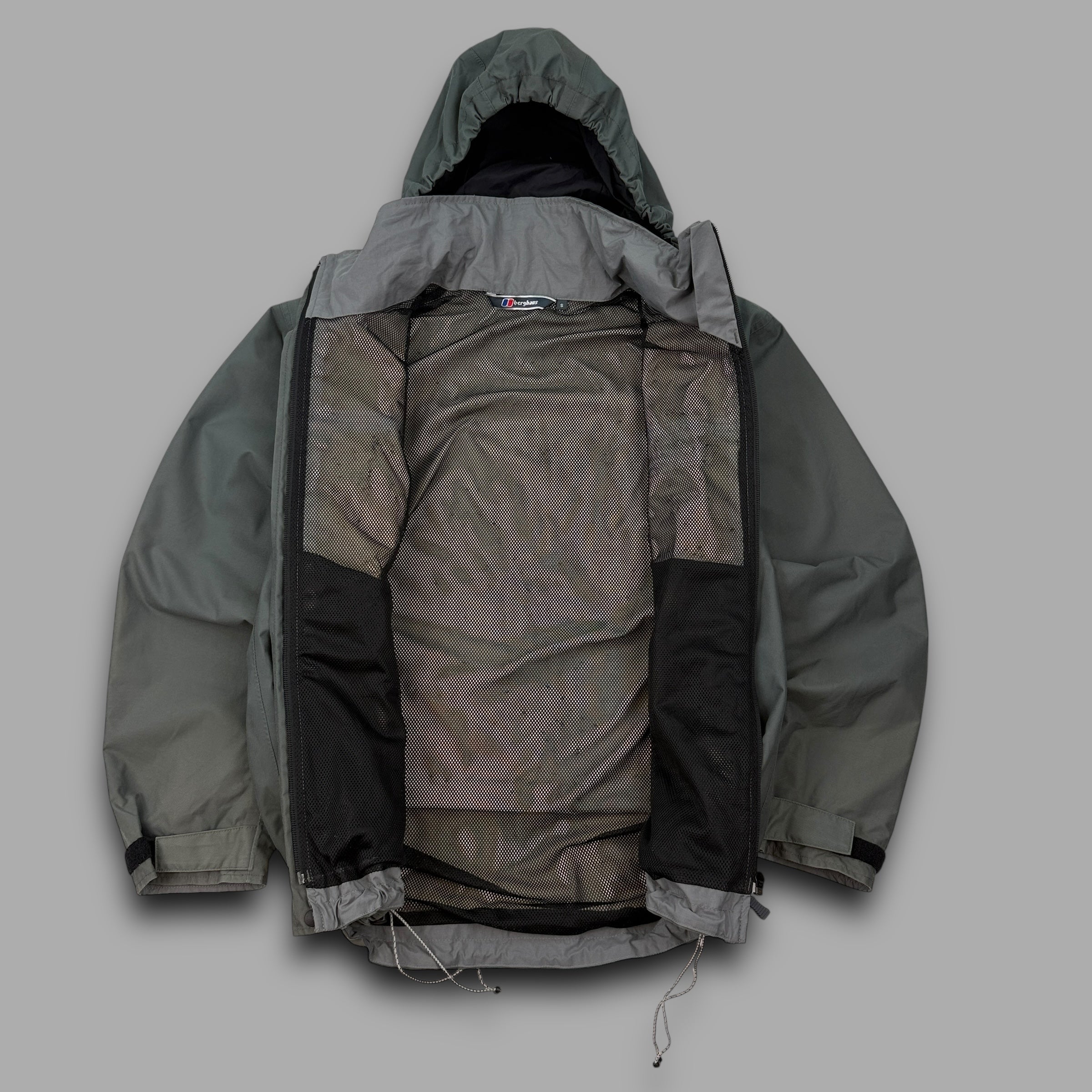 Berghaus 2000's technical softshell full zip shell jacket (S)