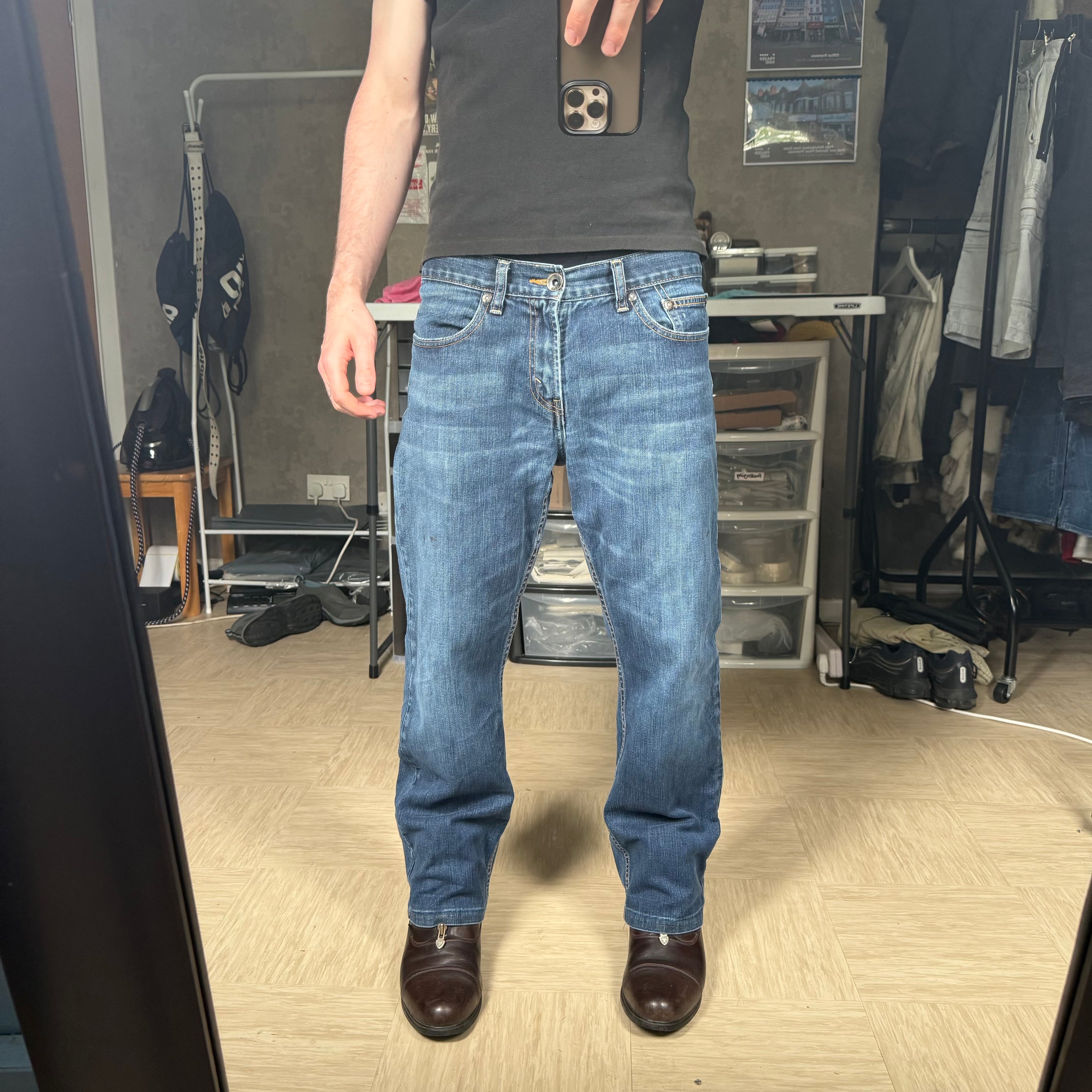 Levi's 527 2000's relaxed bootcut worn denim jeans (S)