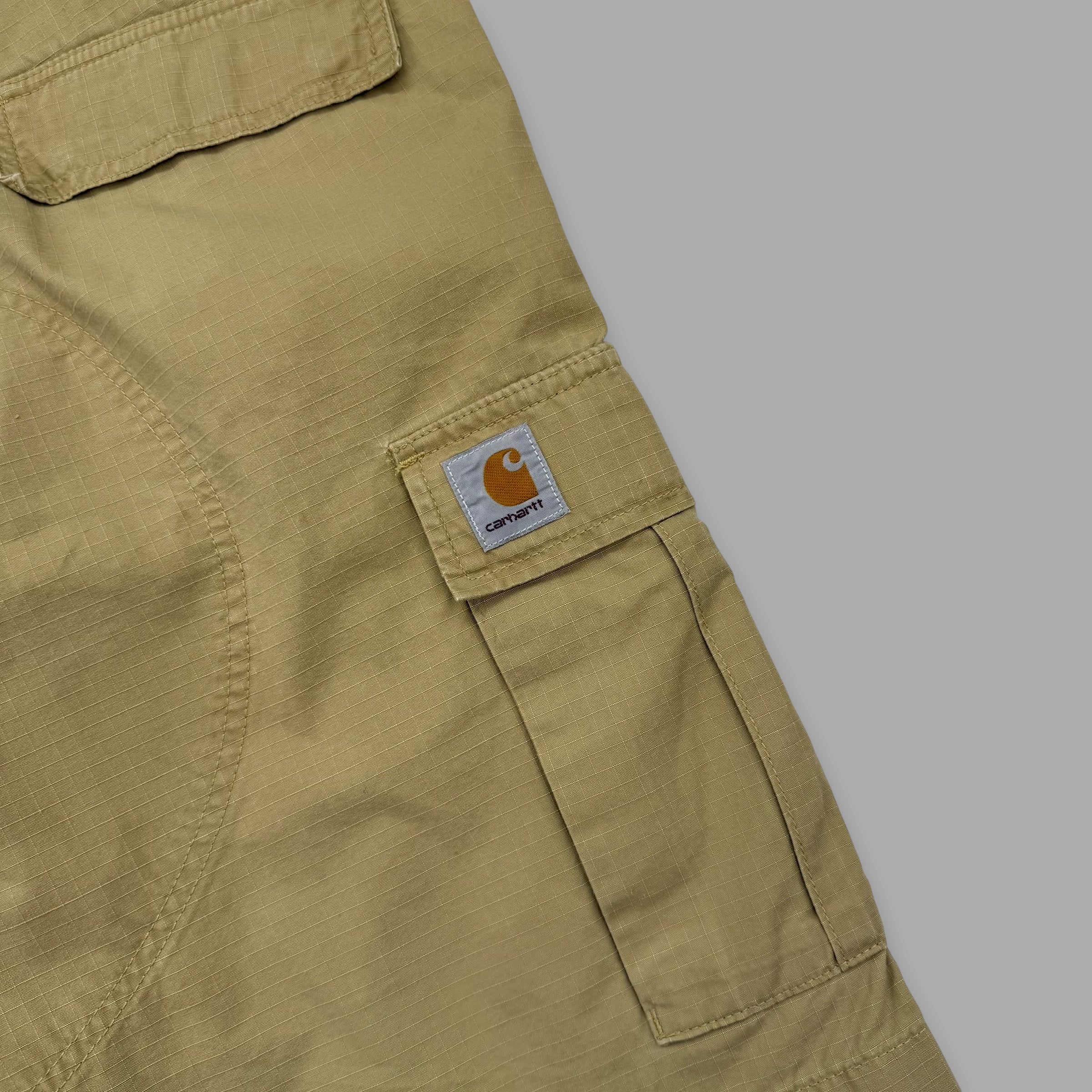 Carhartt 2000's baggy wide leg cargo shorts (S)