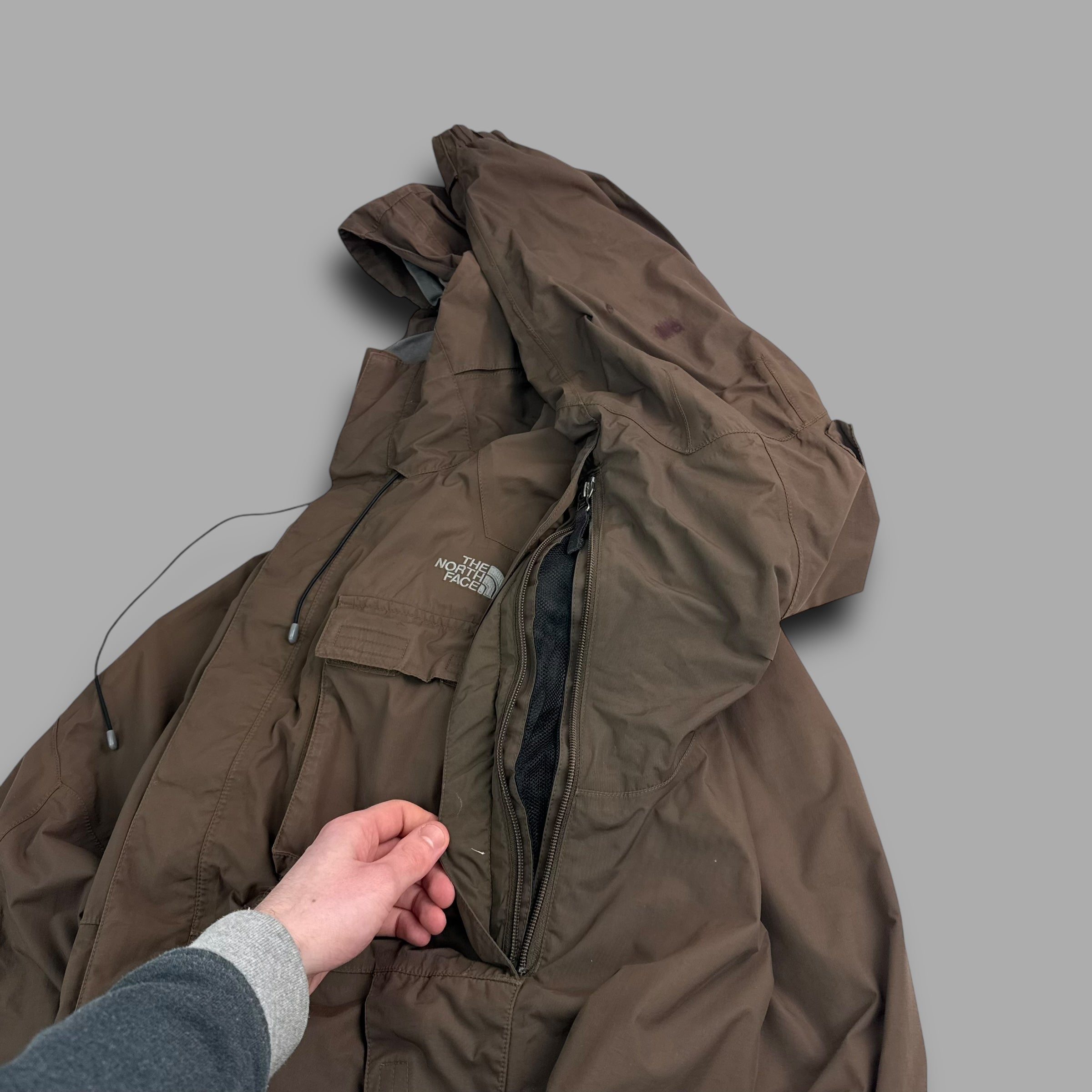 The north face 2006 technical multi-pocket hyvent shell jacket (S)