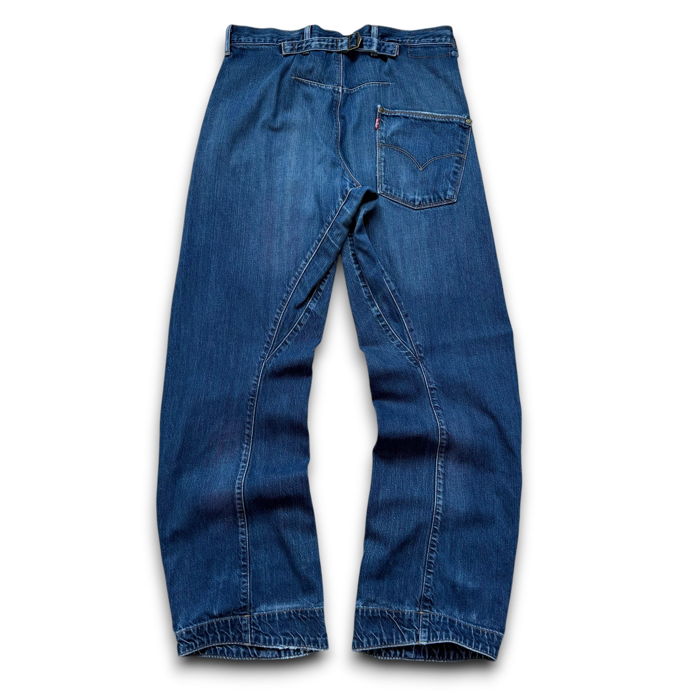 Levi's 2000's engineered twisted baggy bootcut denim jeans (M)