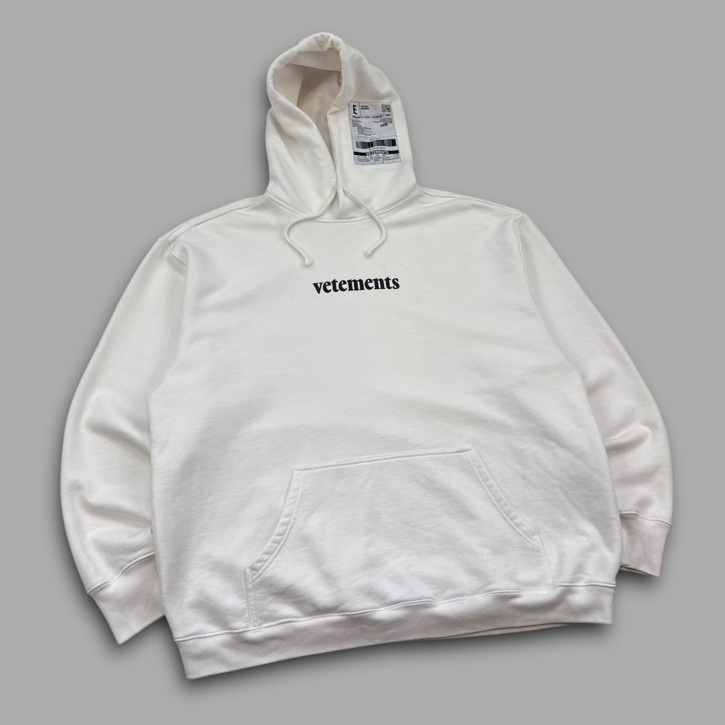 Vetements postage hoodie (L) – Uppernostril