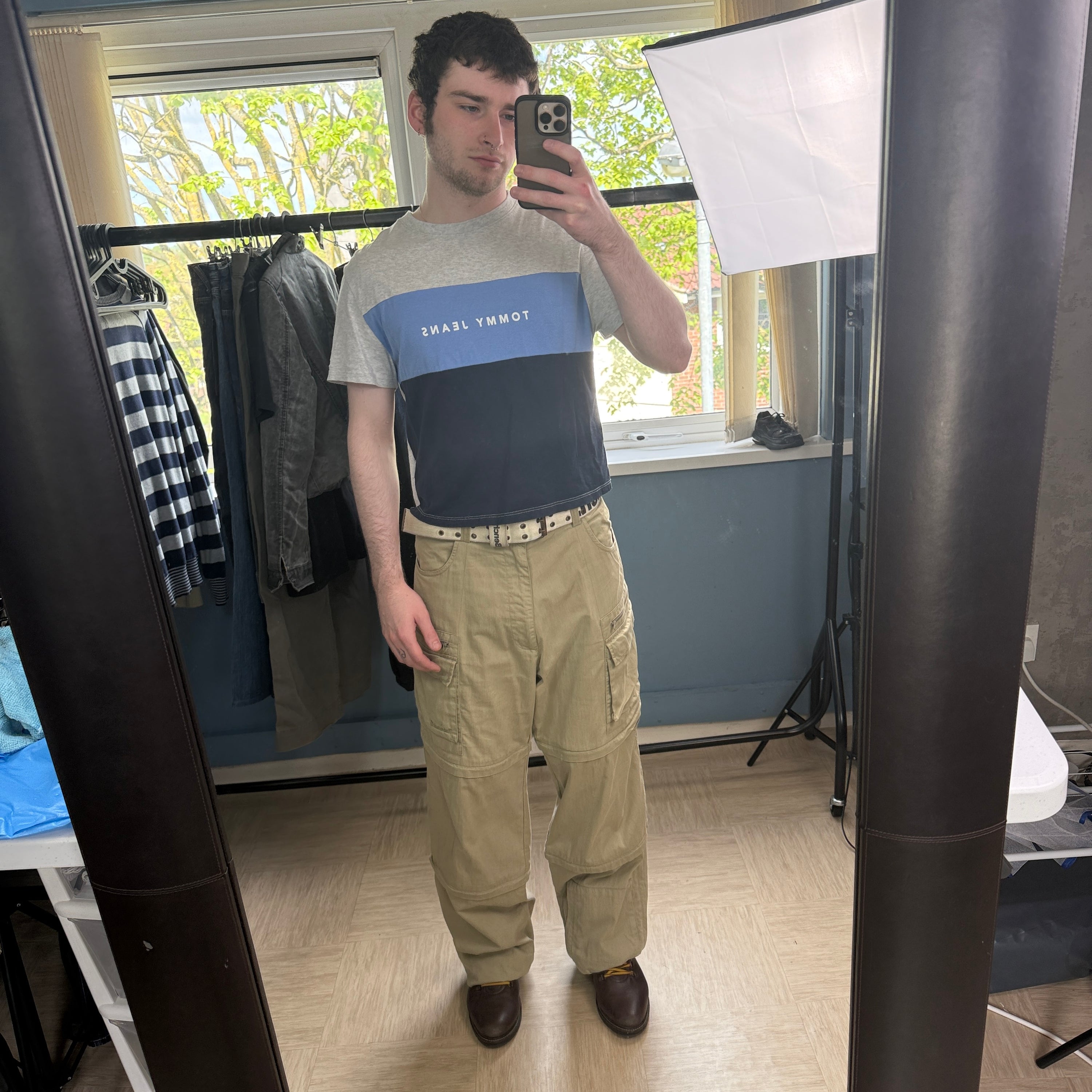 Tommy Hilfiger 2000's cropped spellout tee (S)