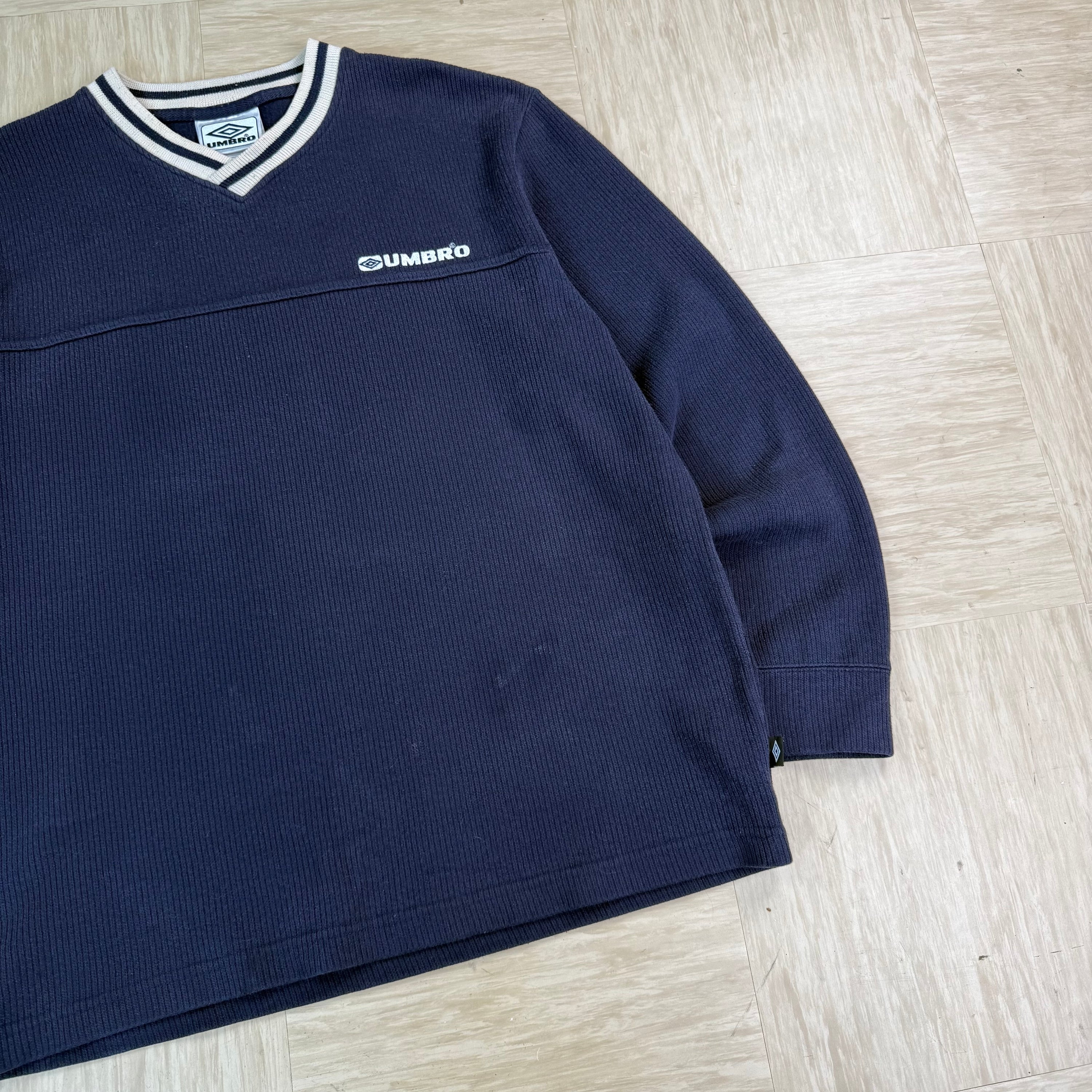Umbro 1990's ribbed cotton knit sweatshirt (M-L)