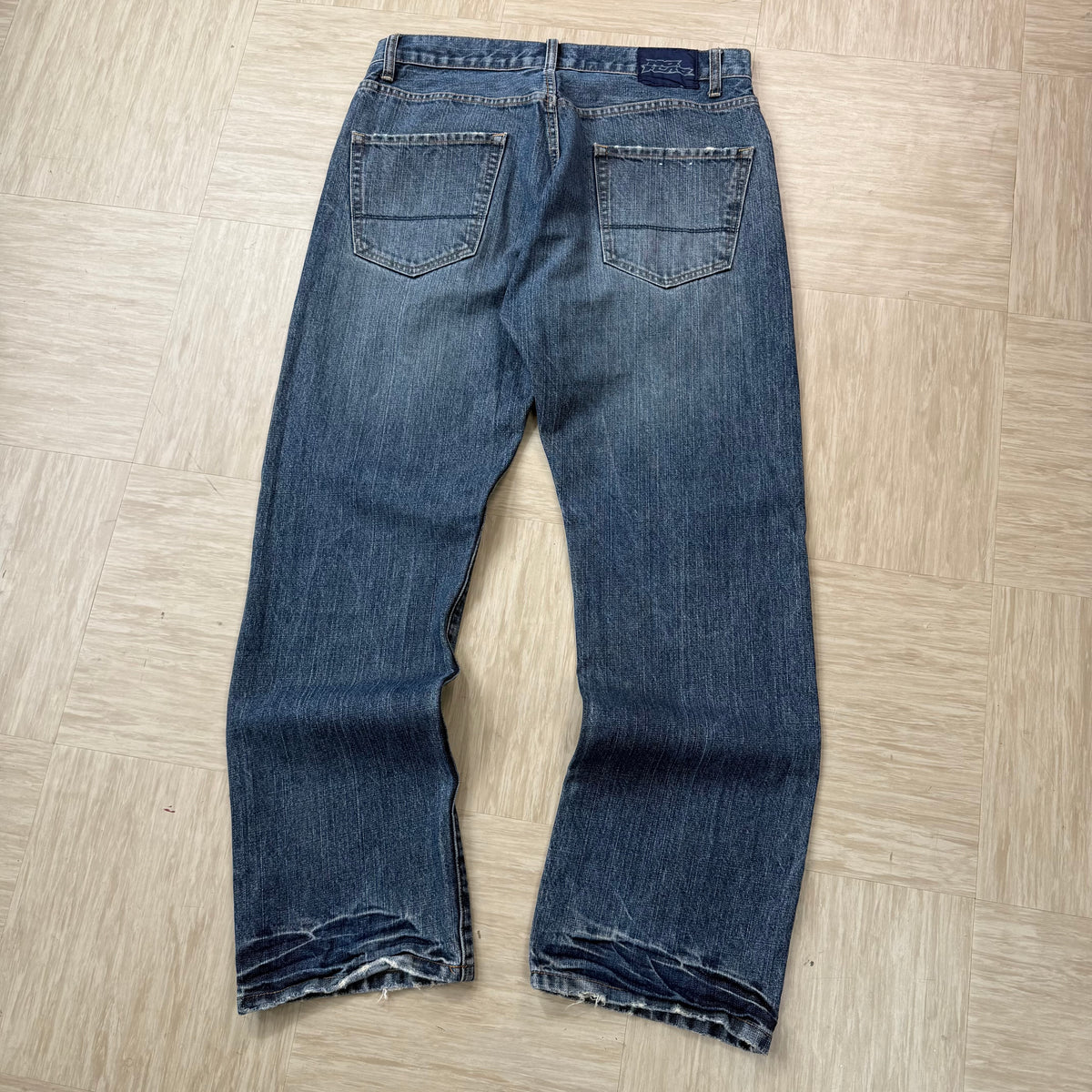 No fear 2000's relaxed fit denim straight leg jeans (S)