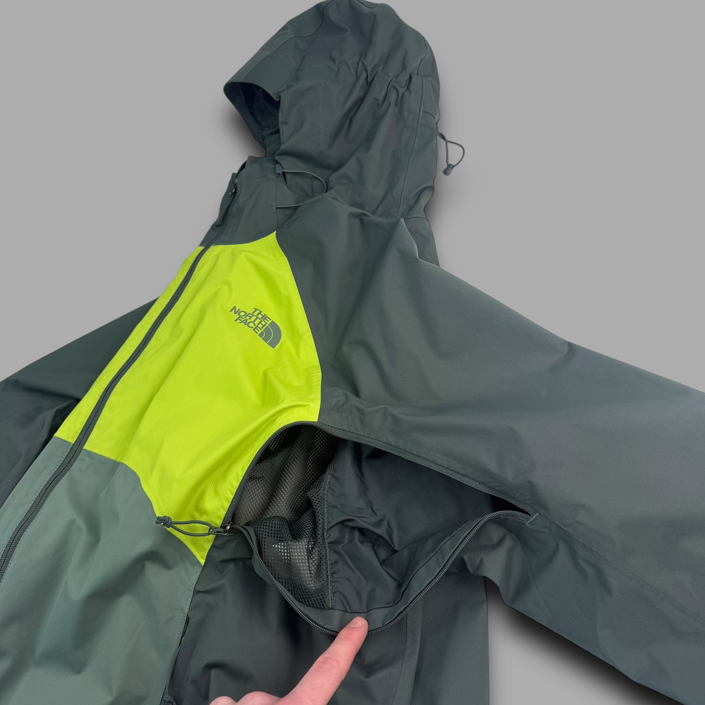 The north face 2016 technical dryvent ninja shell jacket (M)