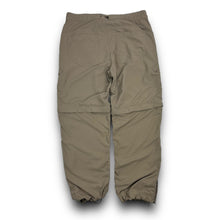 Load image into Gallery viewer, Mountain hardwear 2000’s convertible baggy cargo trousers (XL)
