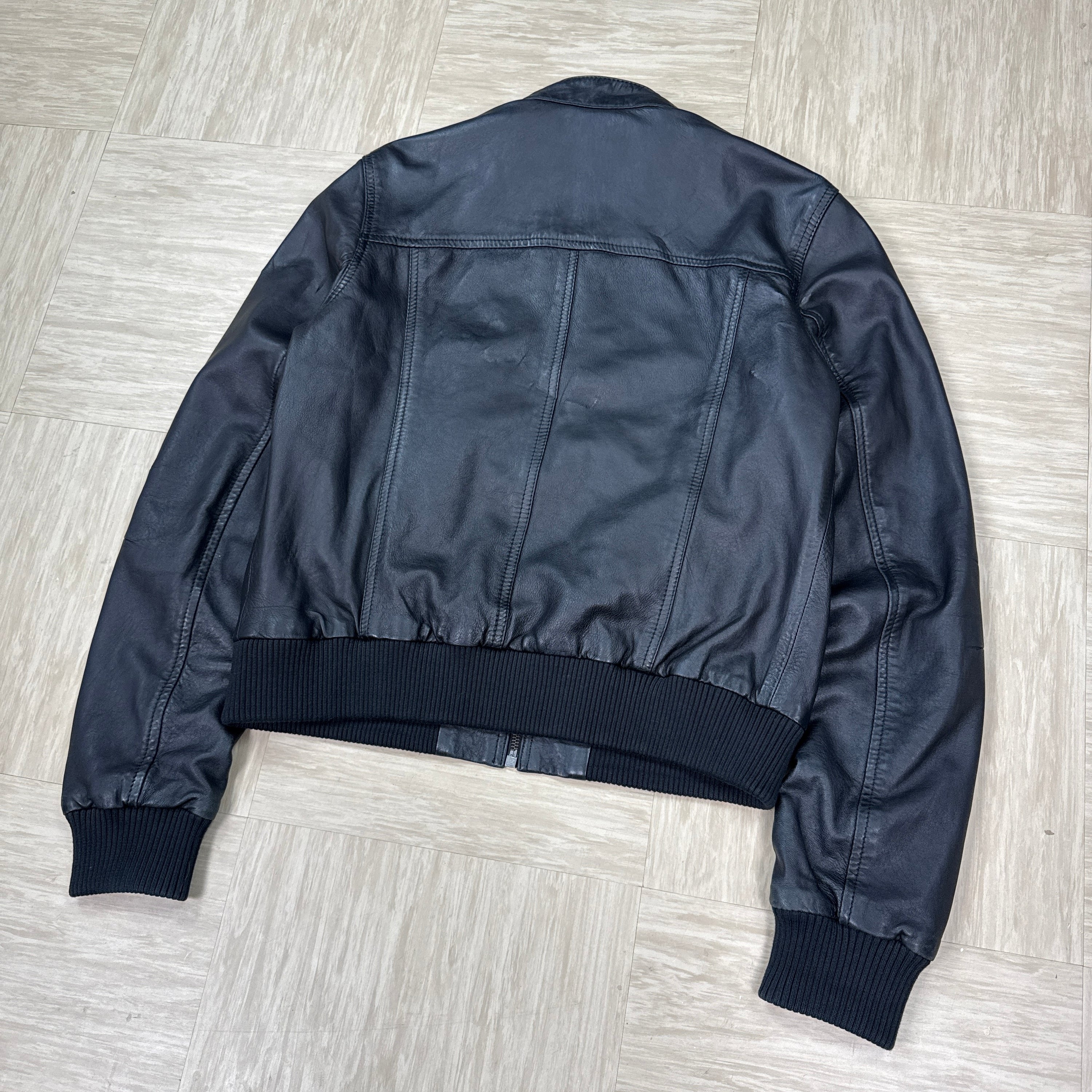 Levi's 2000's cropped lamb leather high collar bomber jacket (M)