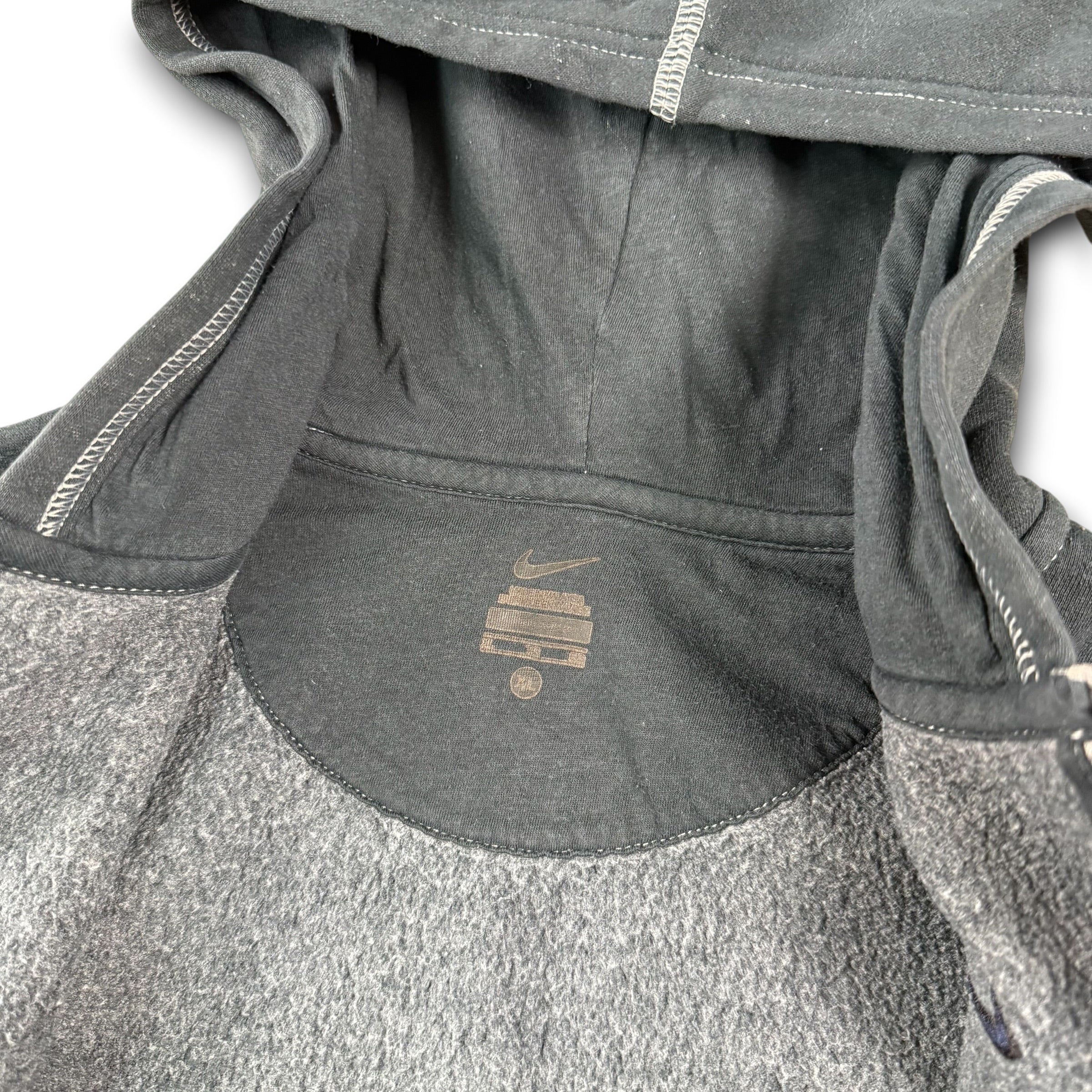 Nike 2000's contrast stitch embroidered zip up hoodie (S)