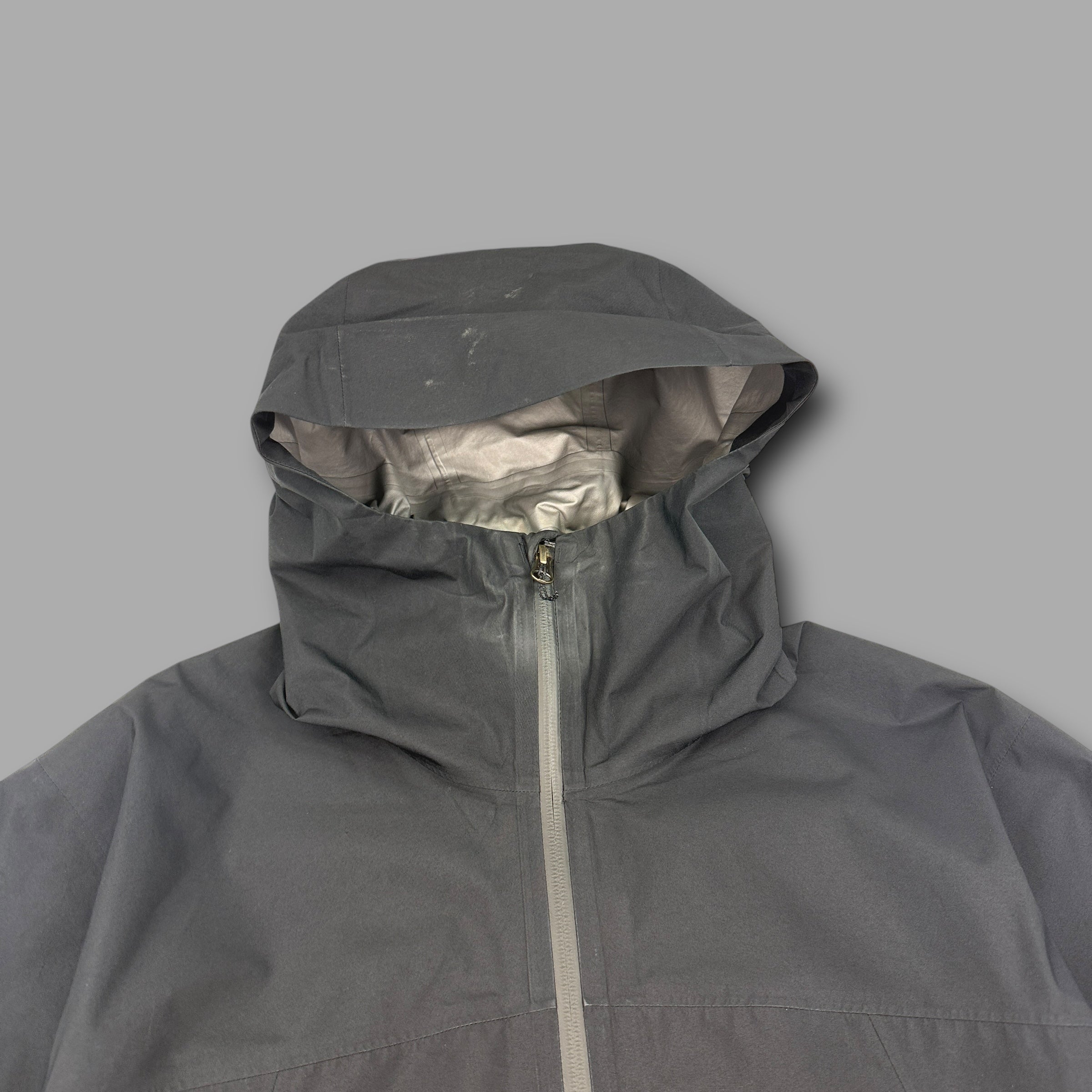 Salomon 2022 gore-tex technical nylon softshell jacket (XL)