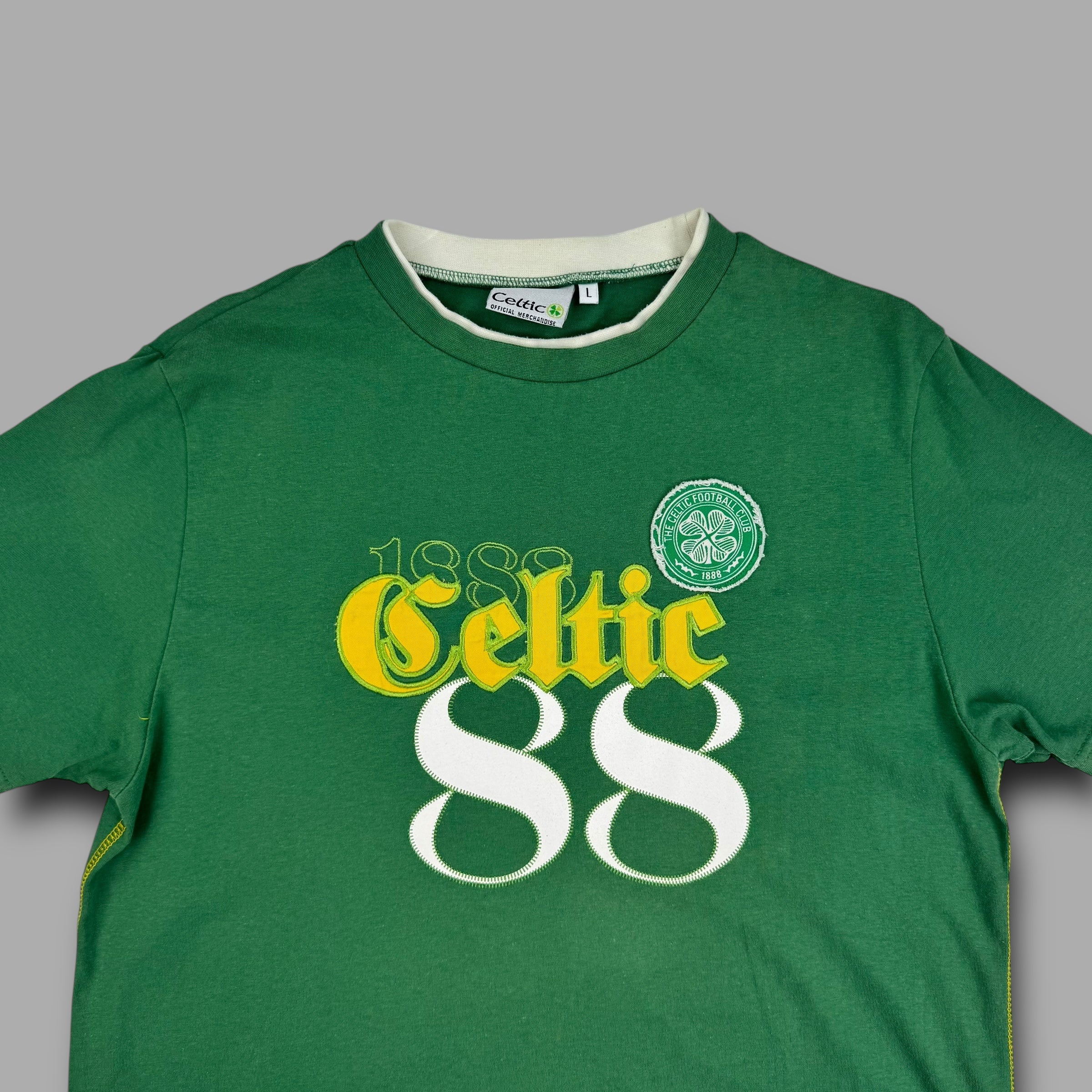 Celtic football 2000's graphic embroidered spellout tee (L)