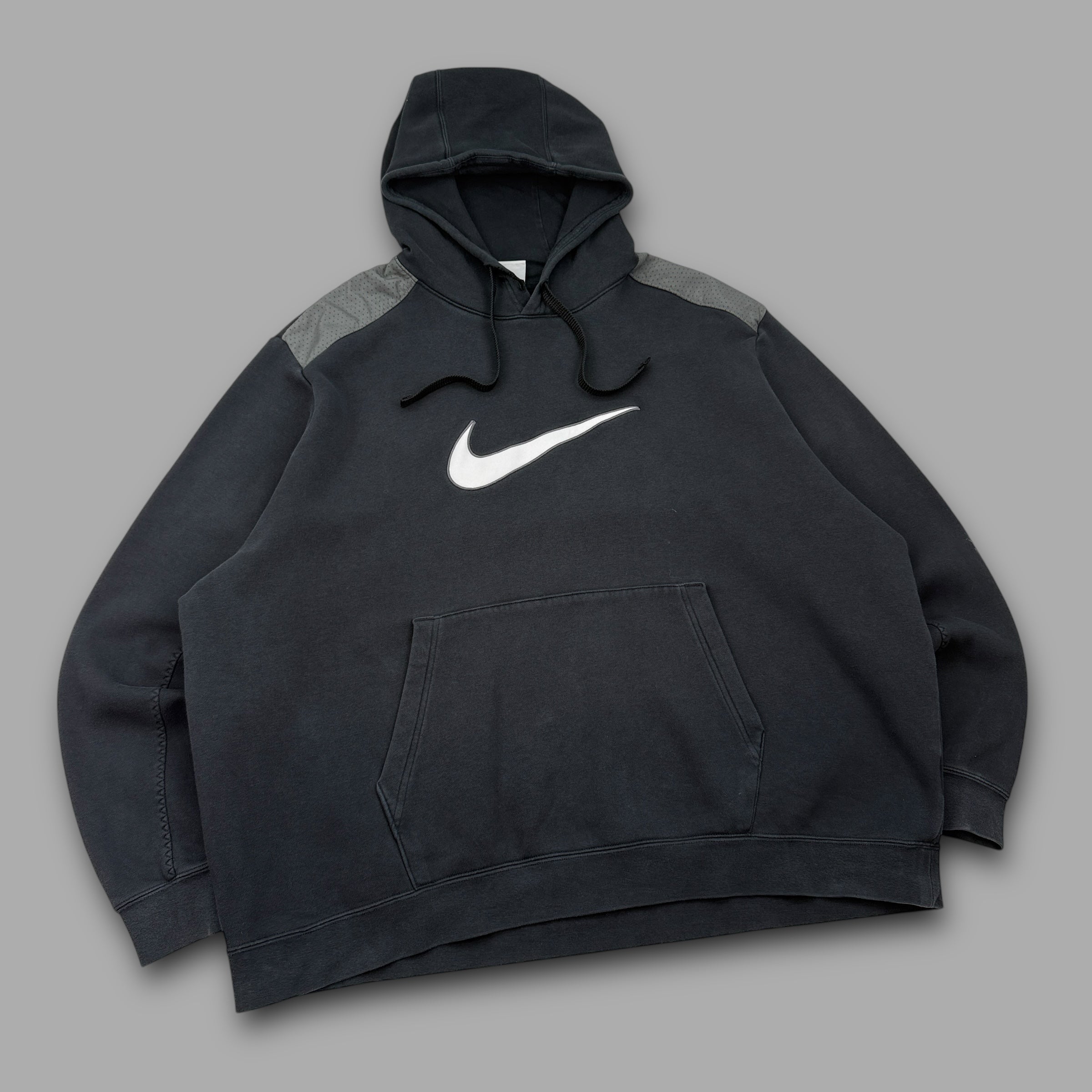 Nike 2000's graphic centre swoosh pullover hoodie (XXL)
