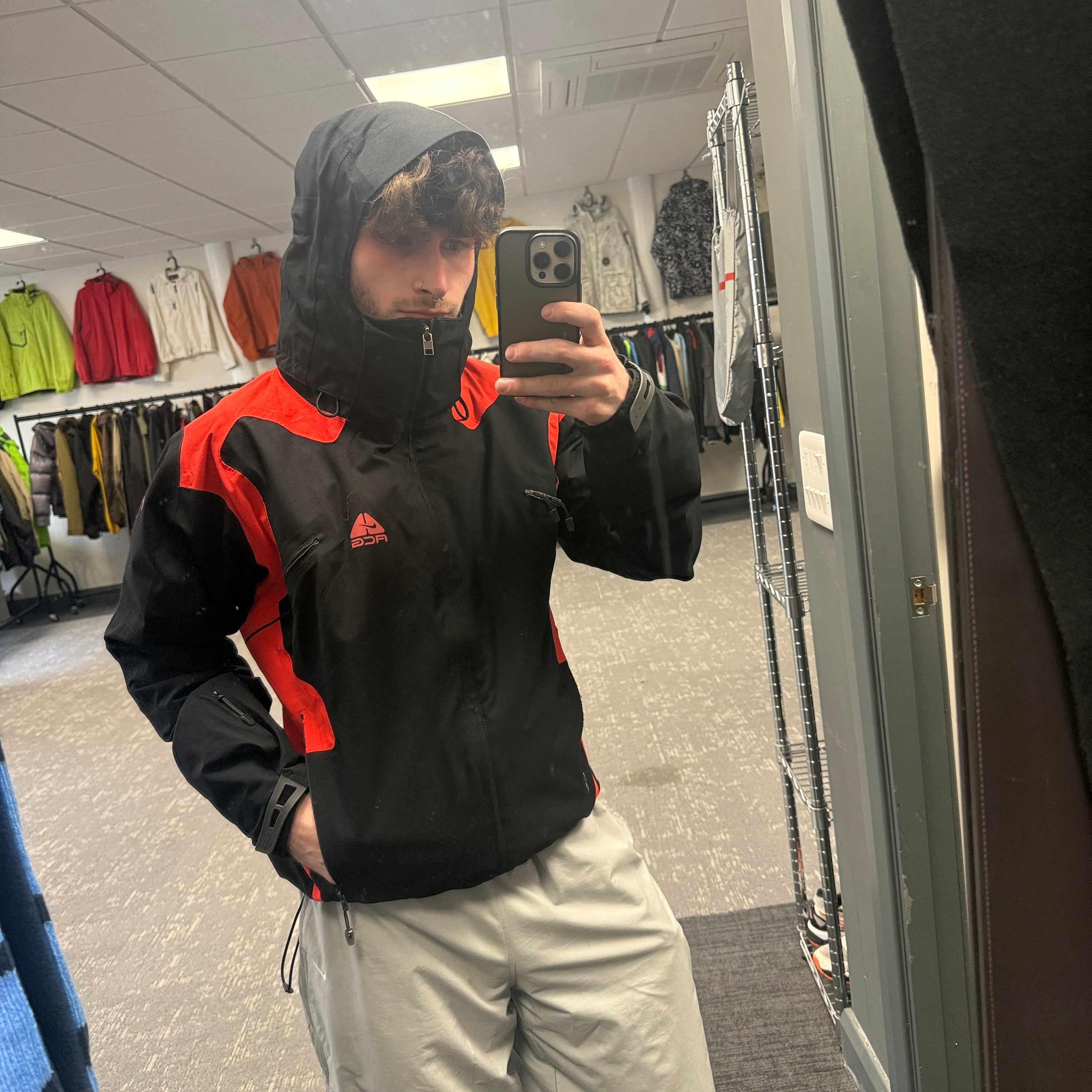 Nike ACG gore-tex 2000's technical vented shell jacket (L) wms
